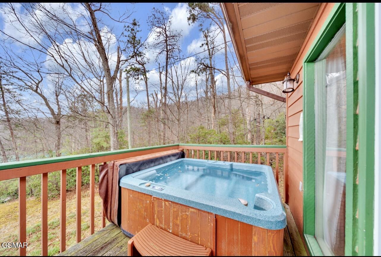 2119 N Tamins Drive Gatlinburg TN 37738