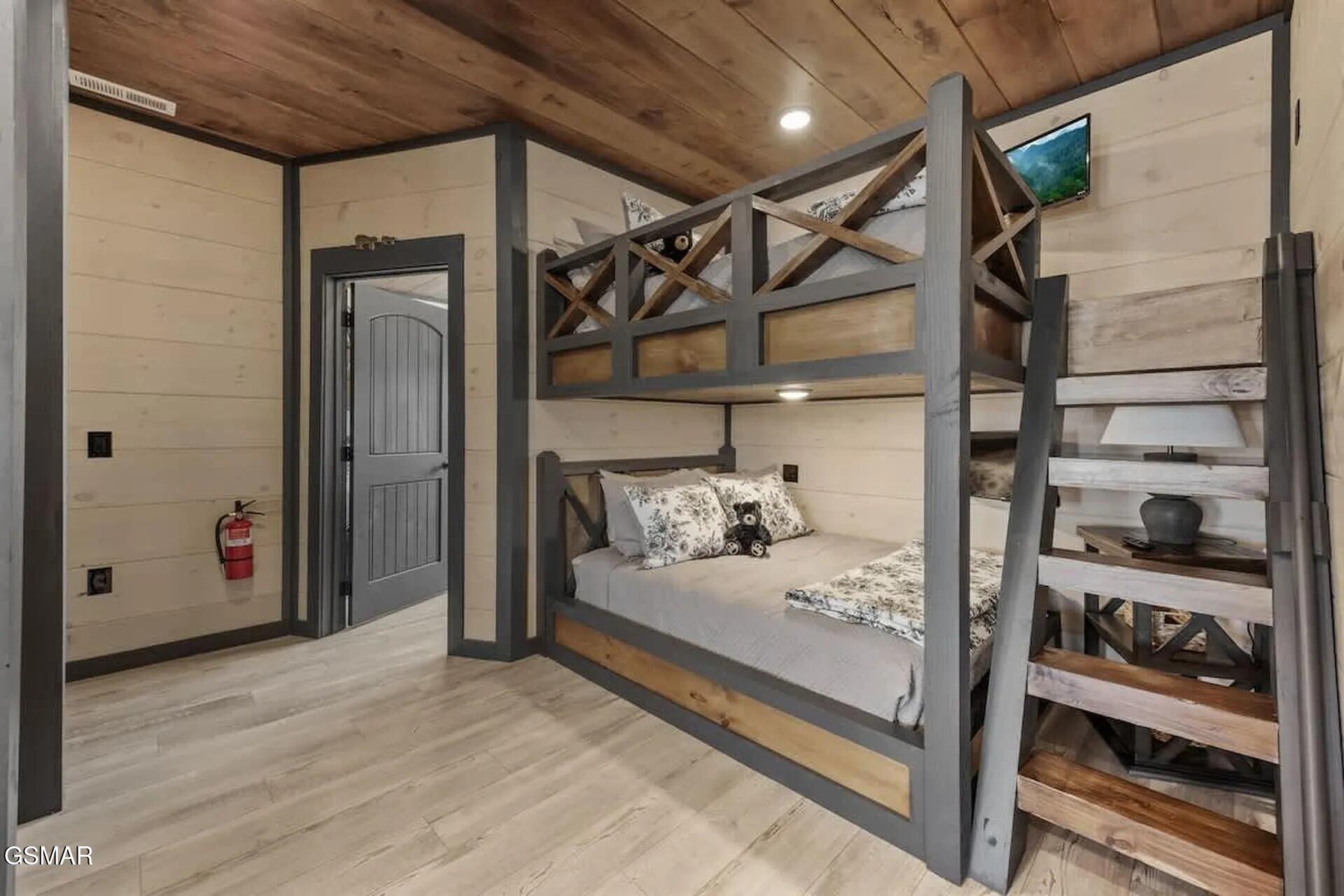 285 Rambling Creek Way Sevierville TN 37862