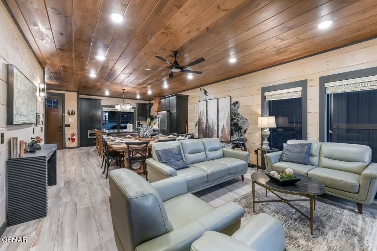 285 Rambling Creek Way Sevierville TN 37862