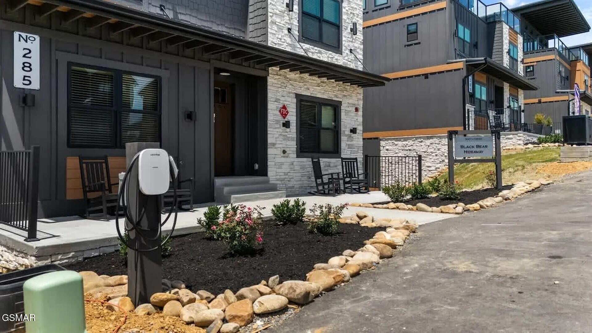 285 Rambling Creek Way Sevierville TN 37862