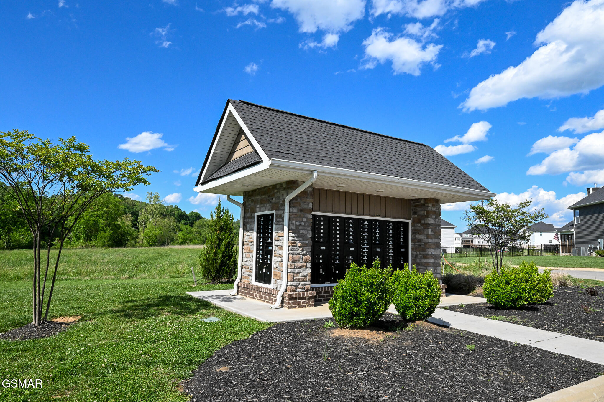 2118 Tributary Drive Sevierville TN 37876