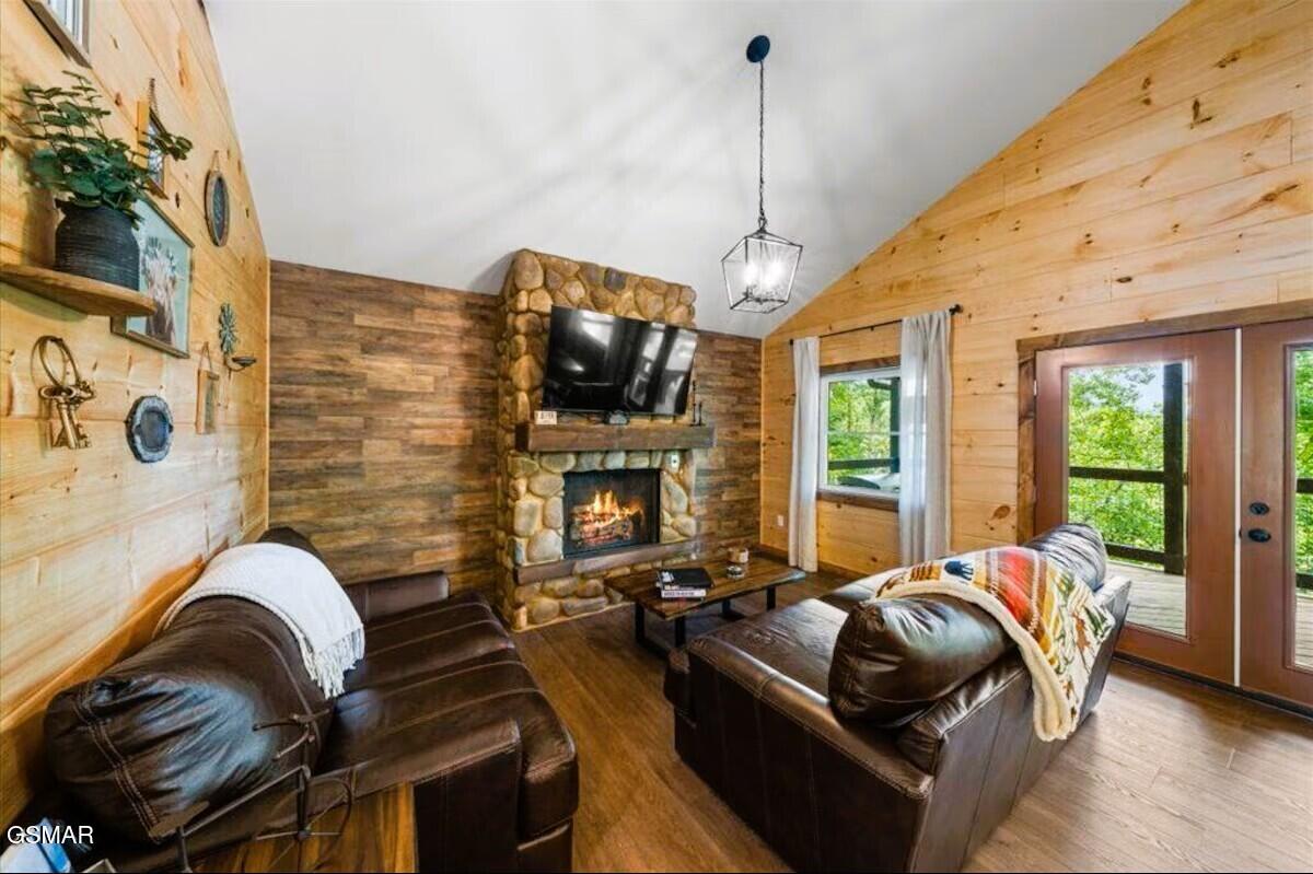 344 Silverbell Hgts Lane Gatlinburg TN 37738