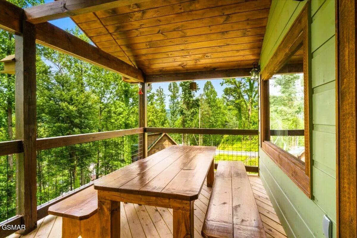 344 Silverbell Hgts Lane Gatlinburg TN 37738