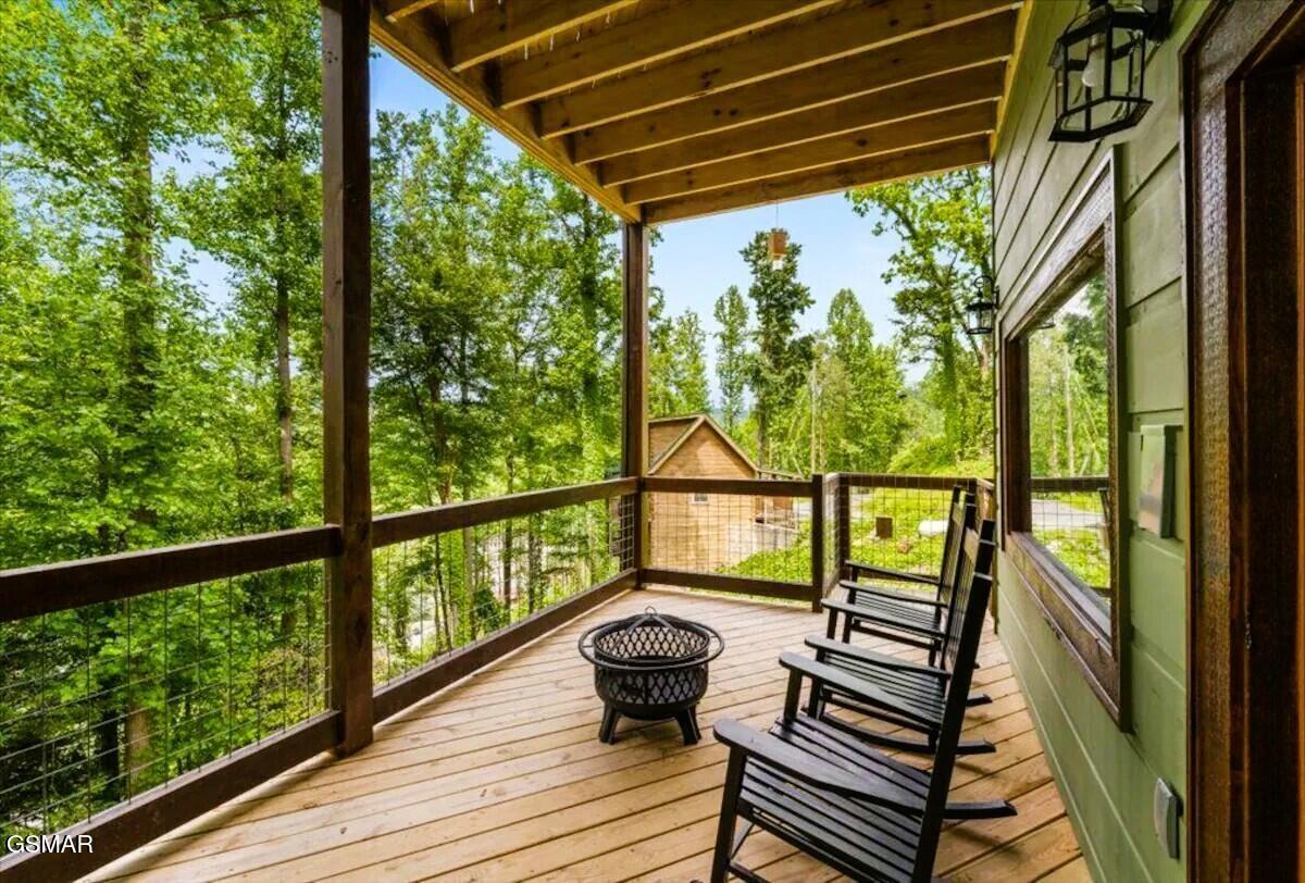 344 Silverbell Hgts Lane Gatlinburg TN 37738