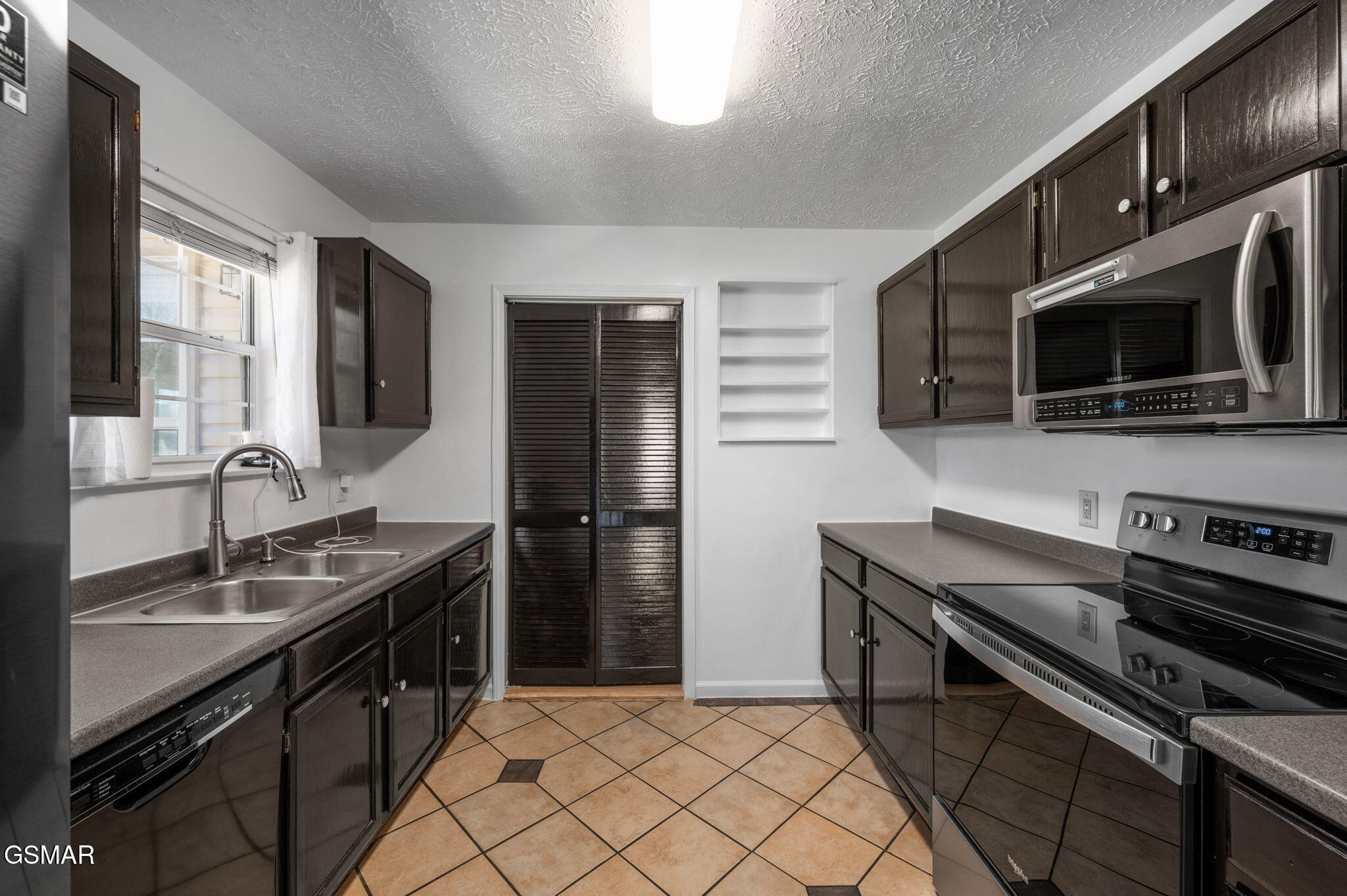 673 Ross Drive Dandridge TN 37725