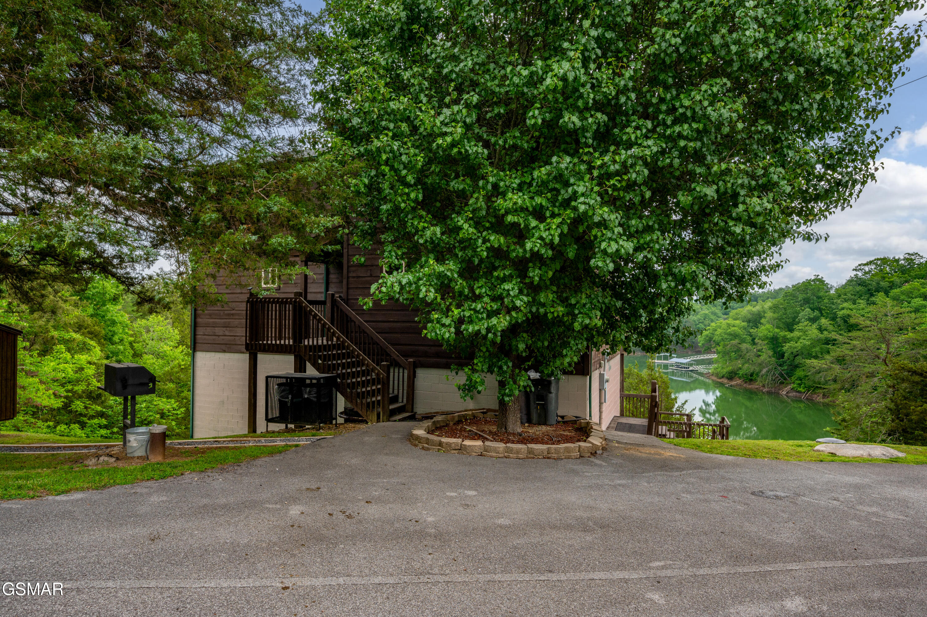 2350 Kerr Road Sevierville TN 37876