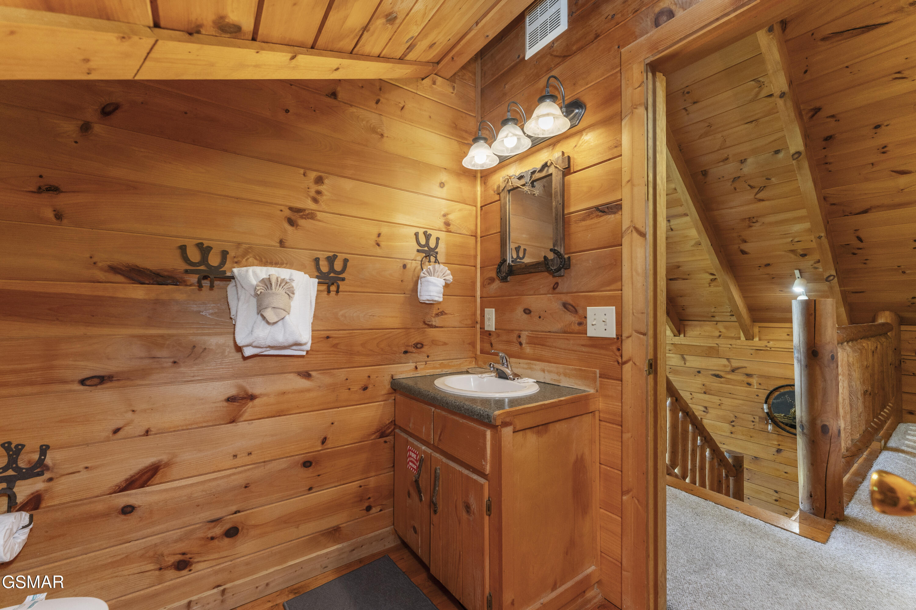 1814 Rhododendron Lane Sevierville TN 37876