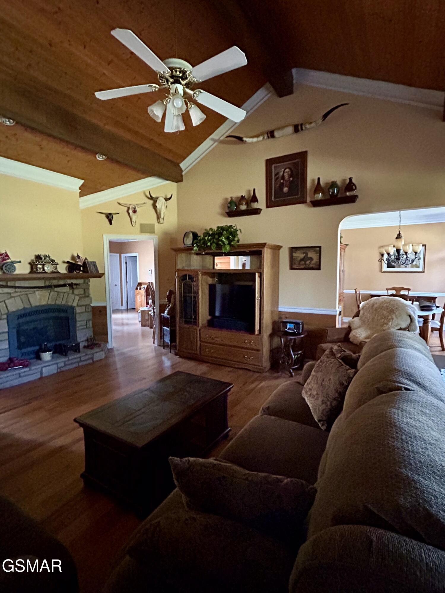 1861 Big Buck Lane Sevierville TN 37876