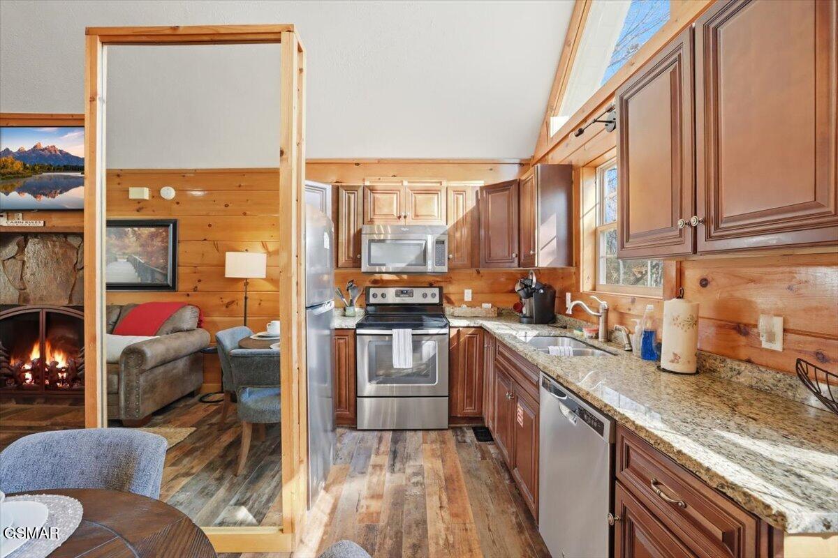 623 Country Oaks Drive Pigeon Forge TN 37863