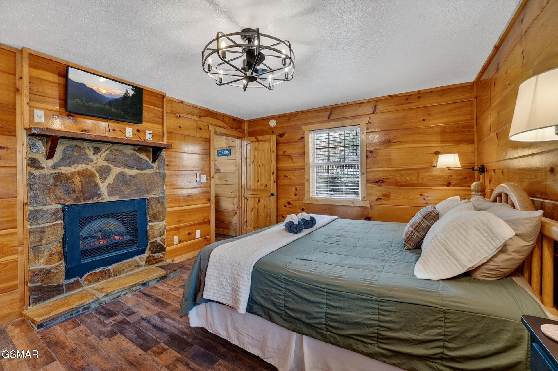 623 Country Oaks Drive Pigeon Forge TN 37863