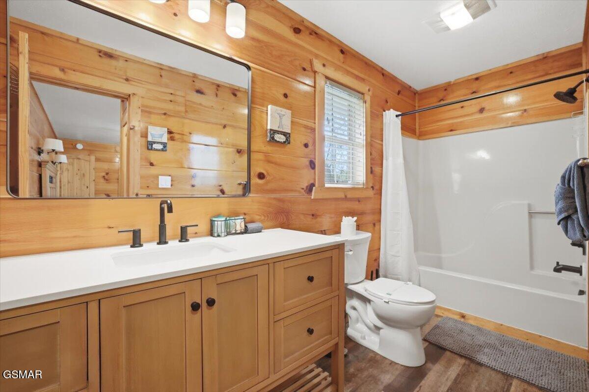 623 Country Oaks Drive Pigeon Forge TN 37863