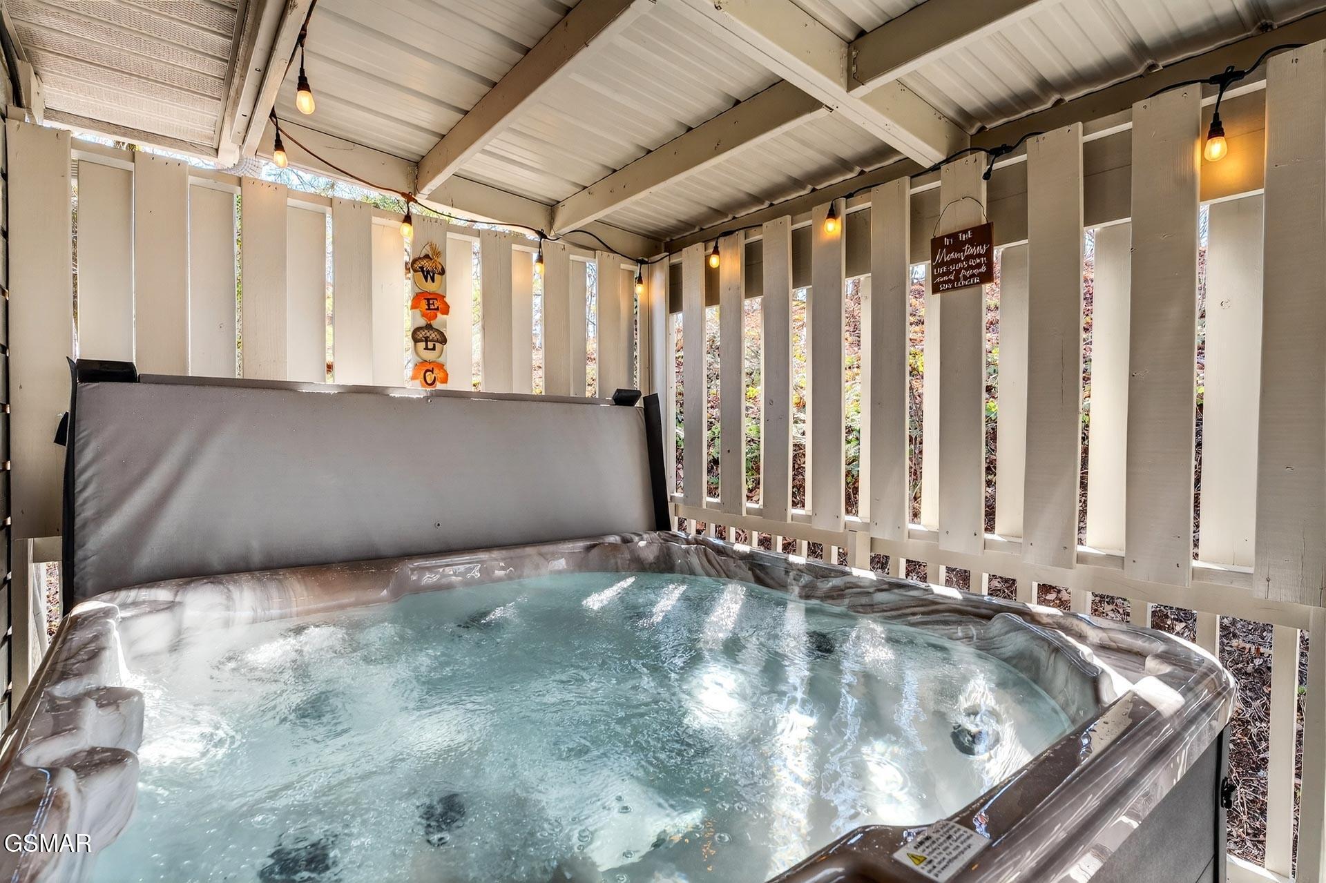 623 Country Oaks Drive Pigeon Forge TN 37863