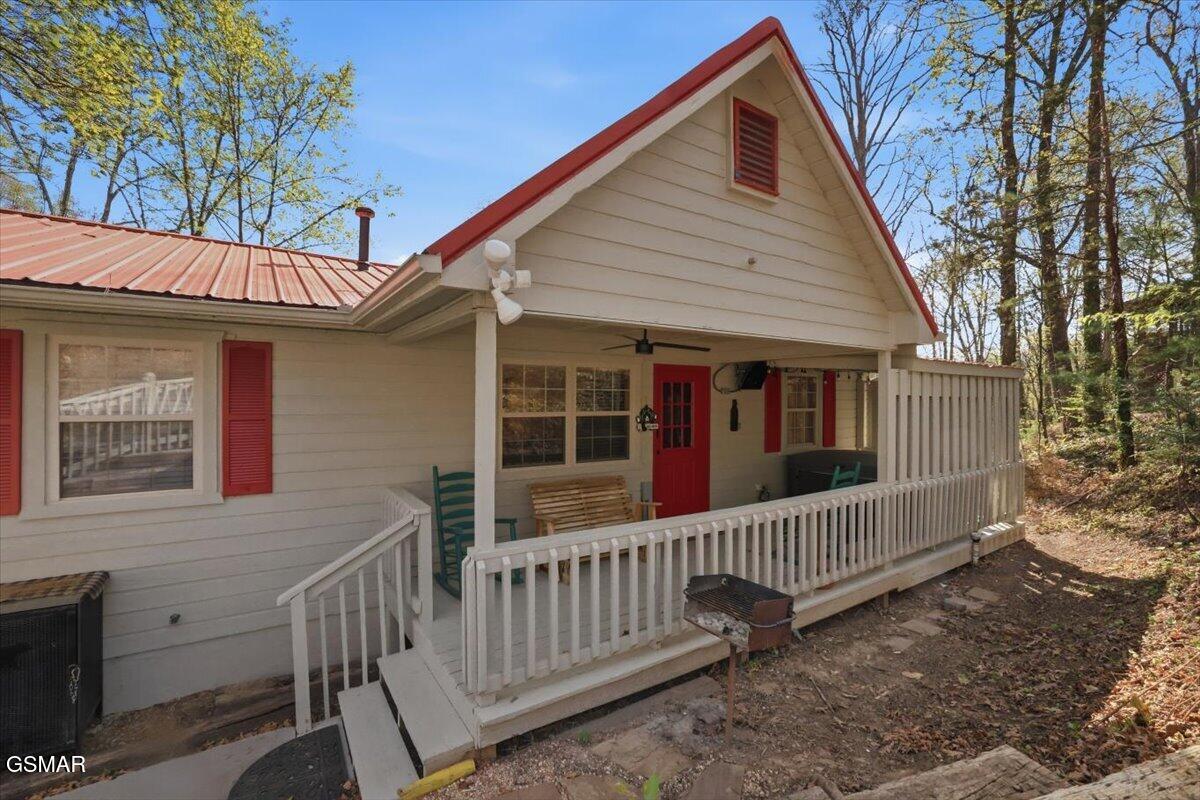 623 Country Oaks Drive Pigeon Forge TN 37863