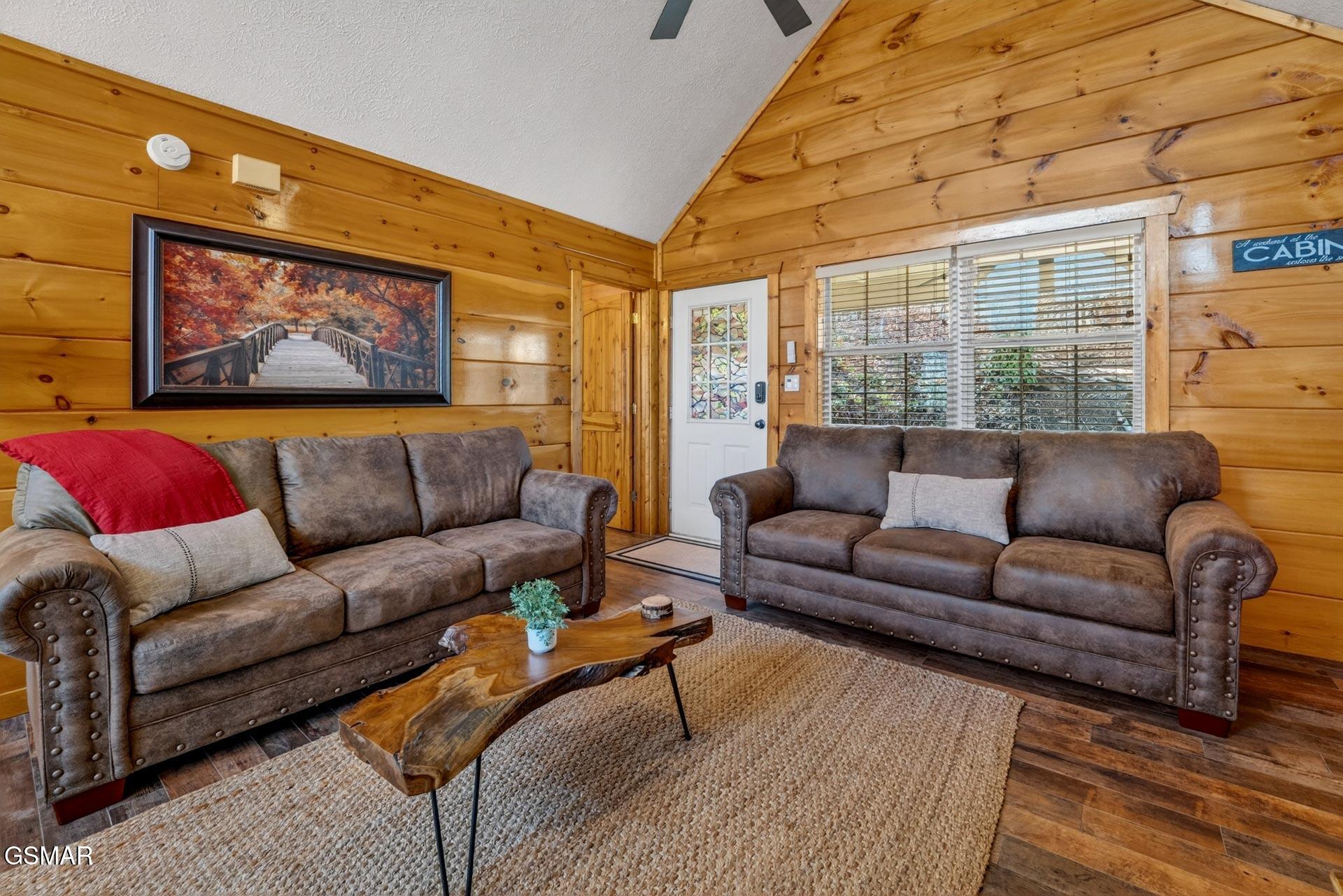 623 Country Oaks Drive Pigeon Forge TN 37863