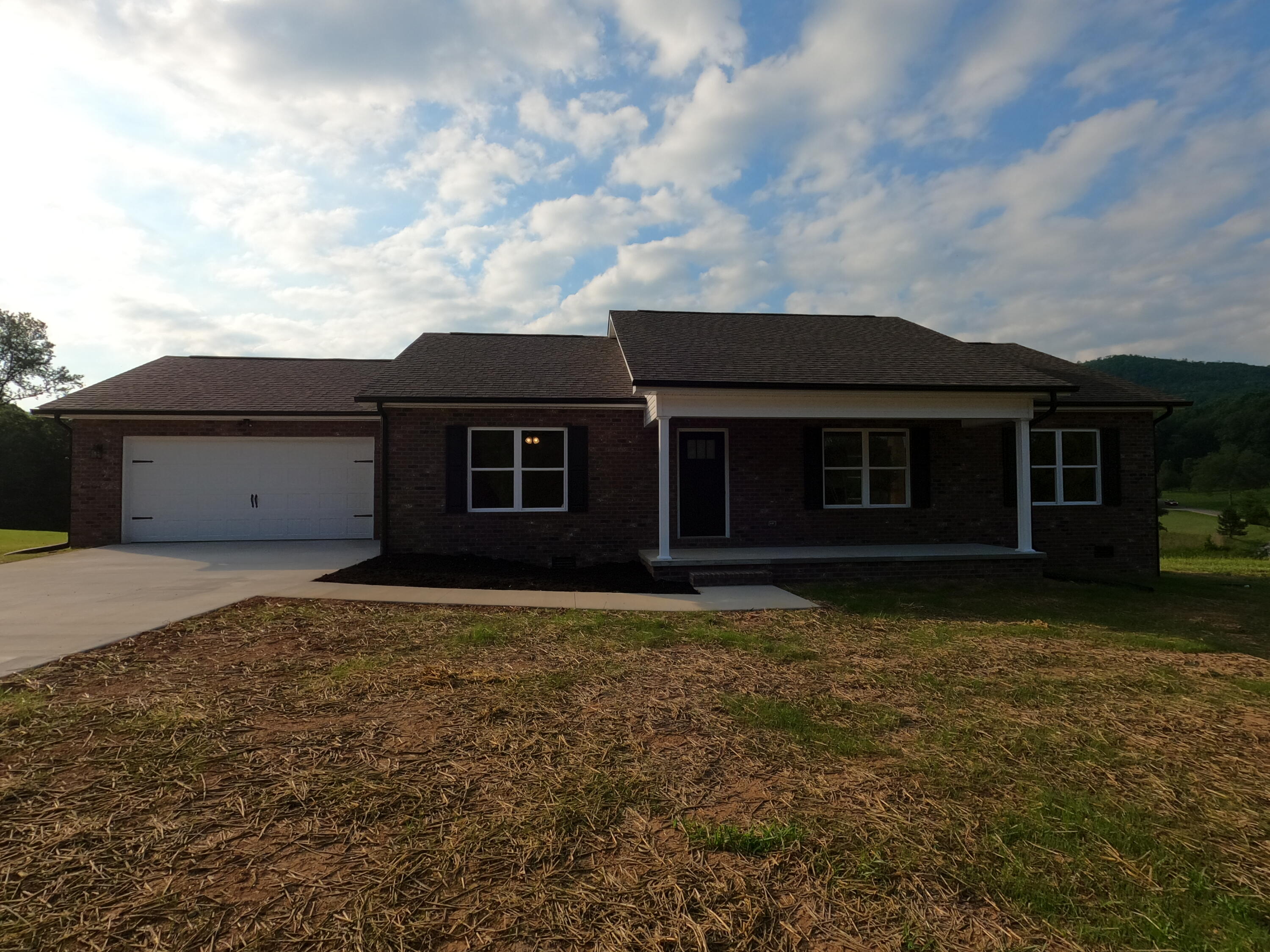 2520 Schisandra Lane Cosby TN 37722