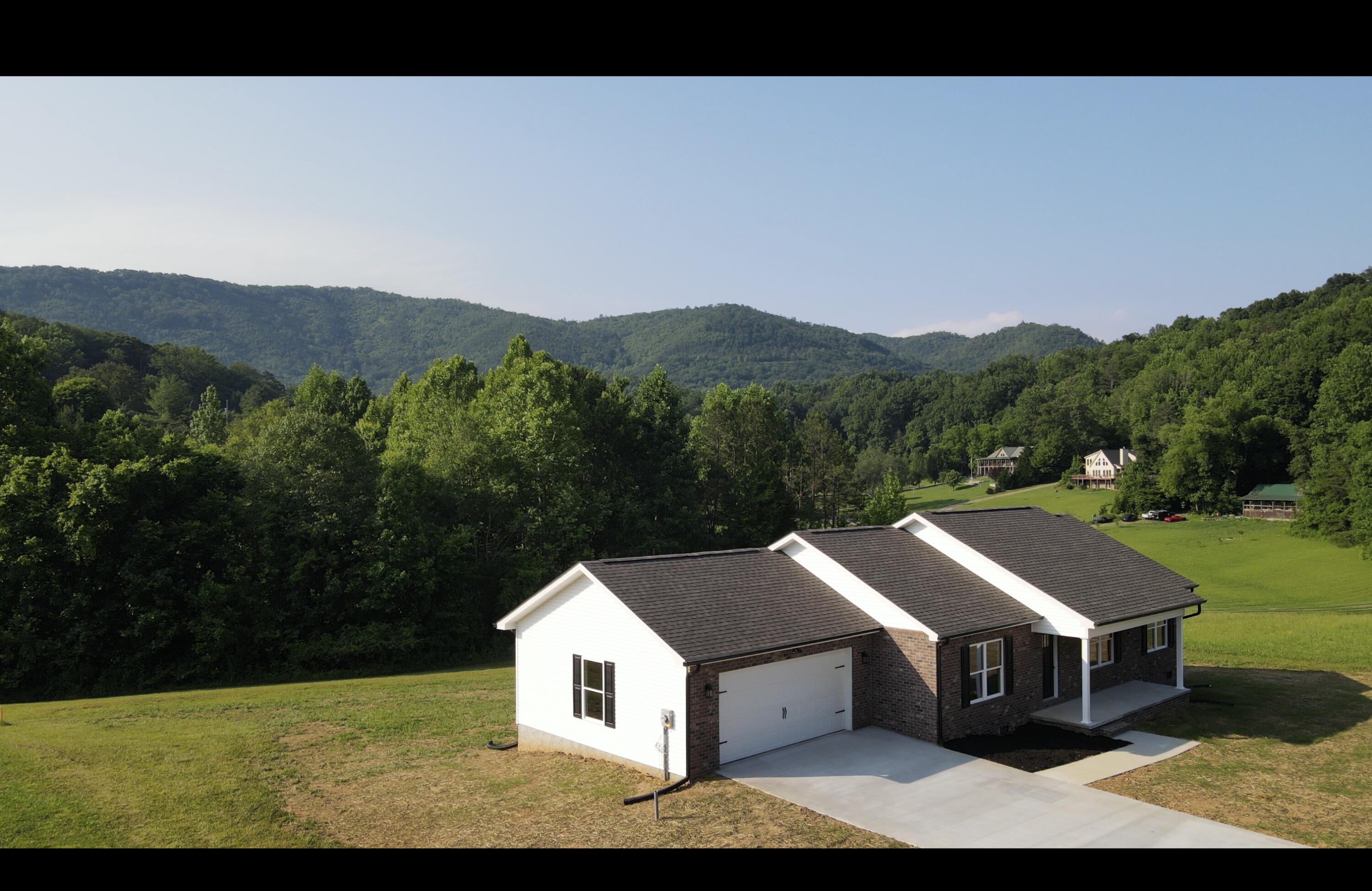 2520 Schisandra Lane Cosby TN 37722