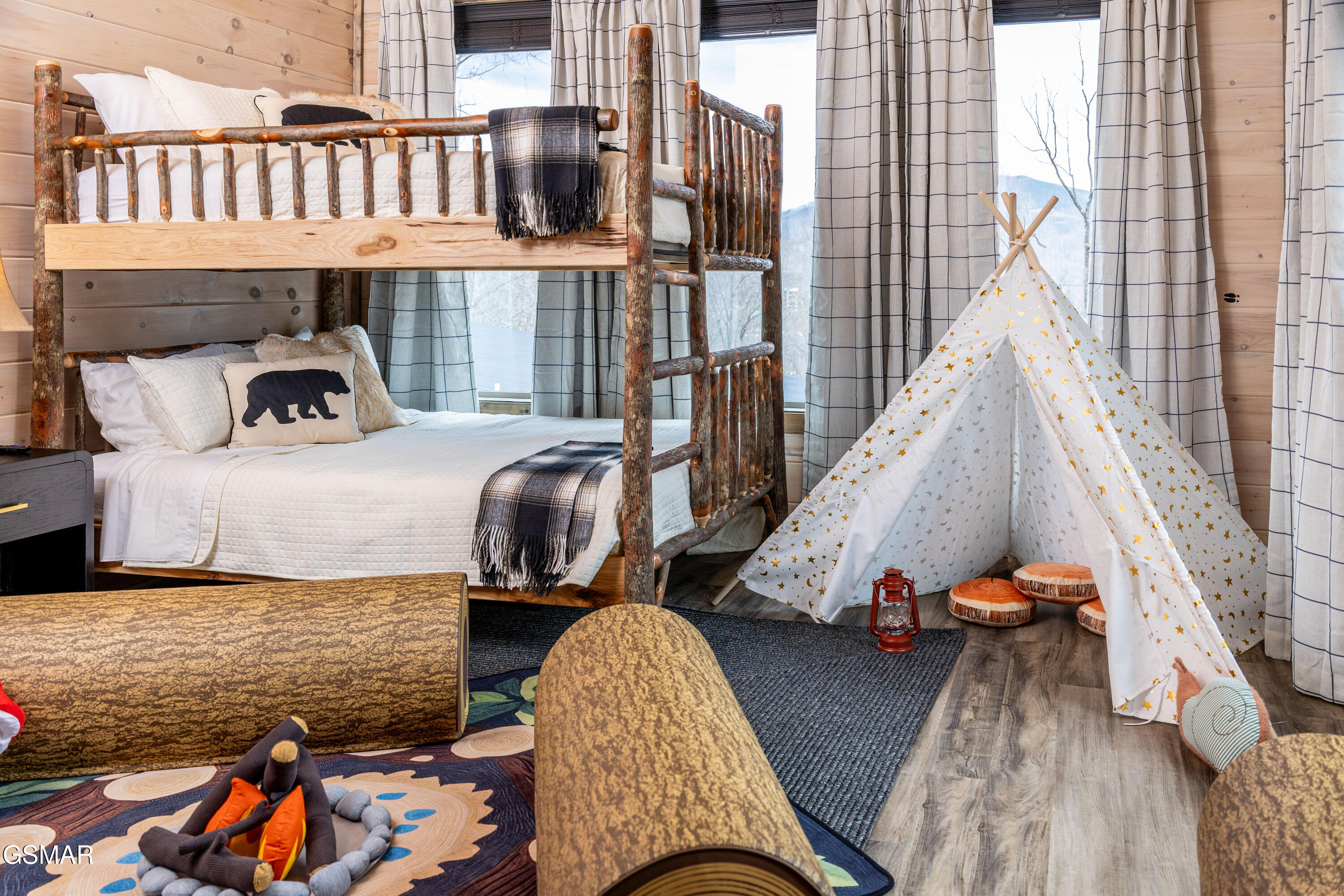 456 Winfield Heights Road Gatlinburg TN 37738