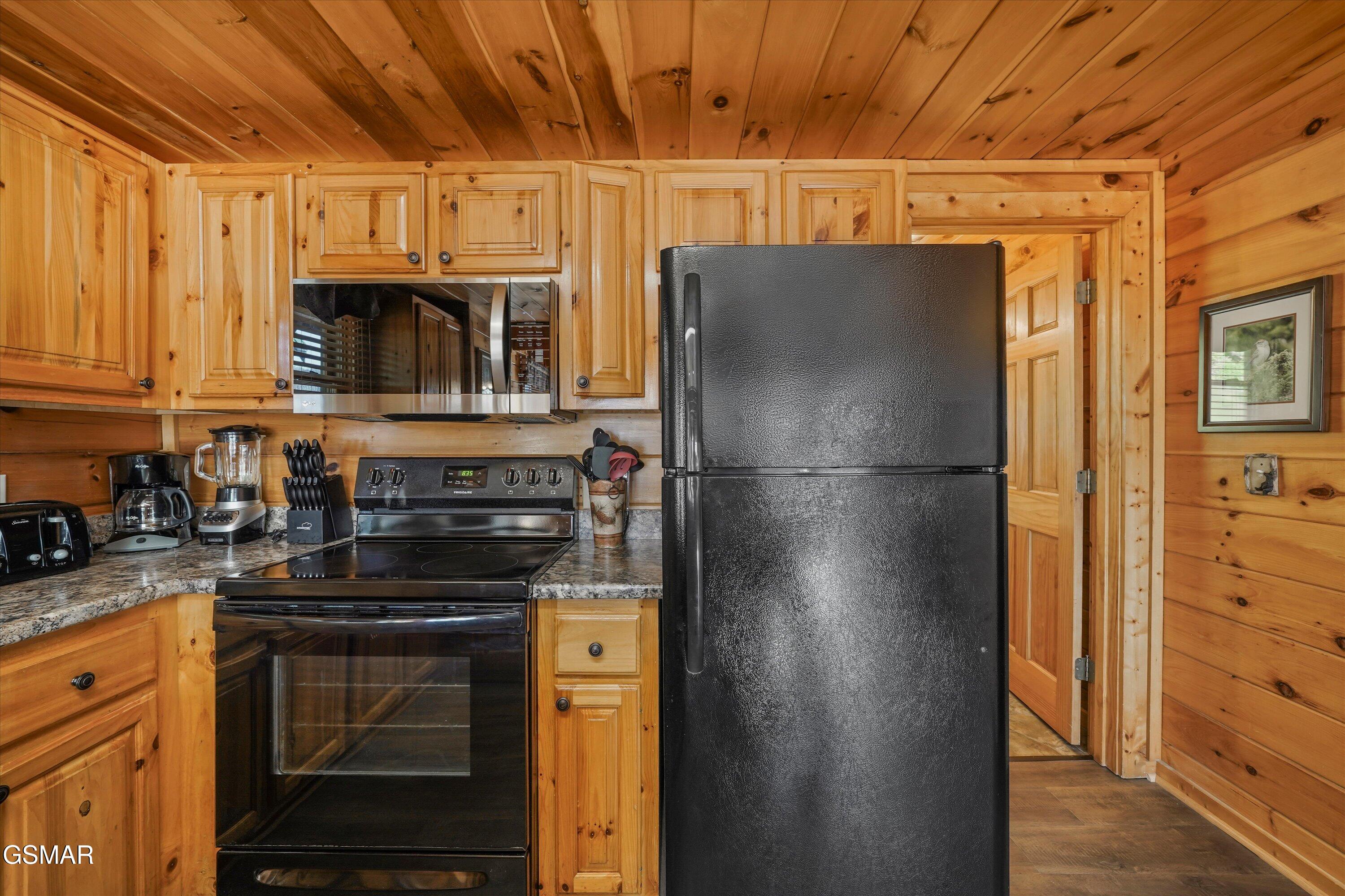 4449 Forest Vista Way Pigeon Forge TN 37863