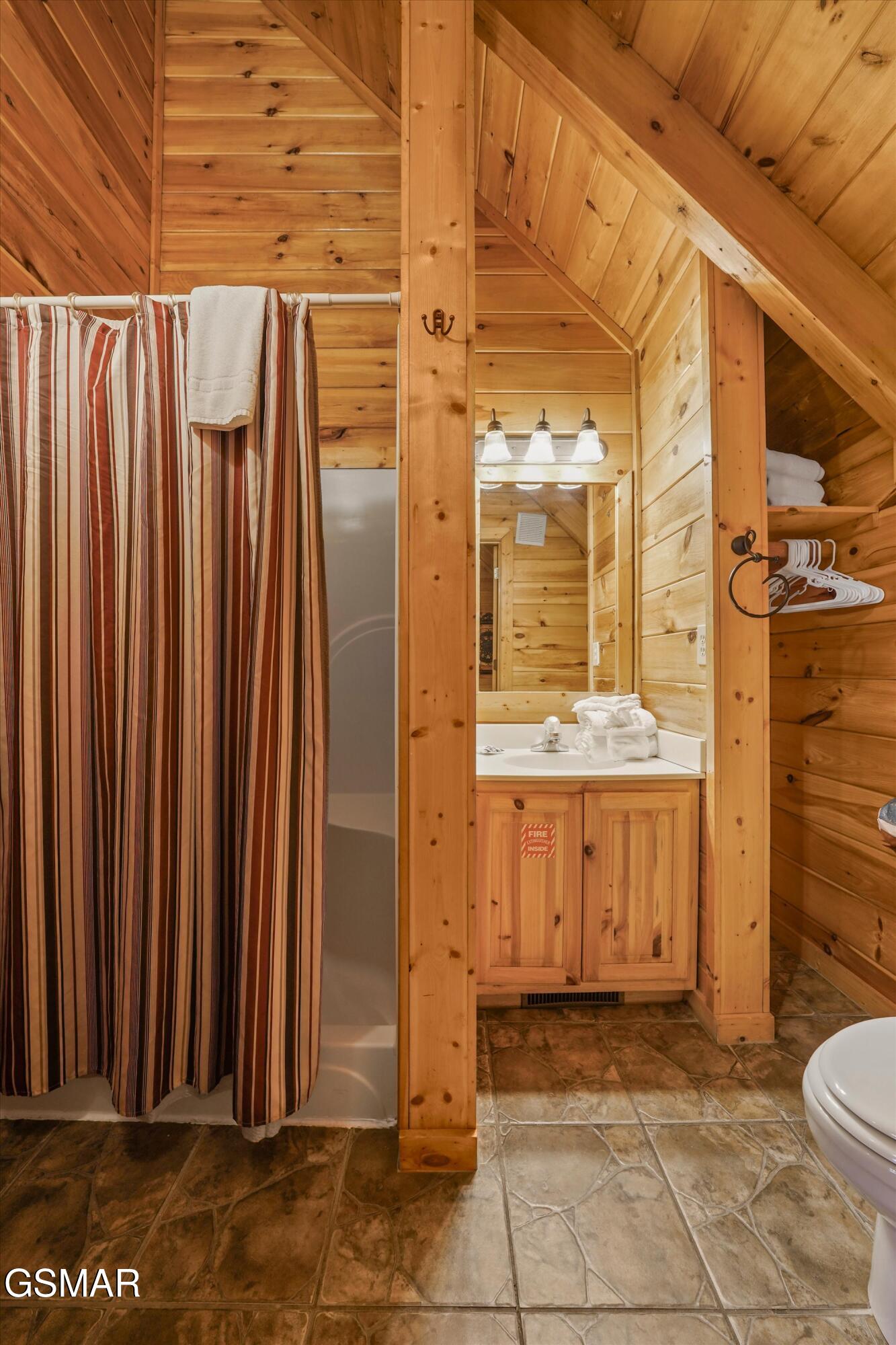 4449 Forest Vista Way Pigeon Forge TN 37863