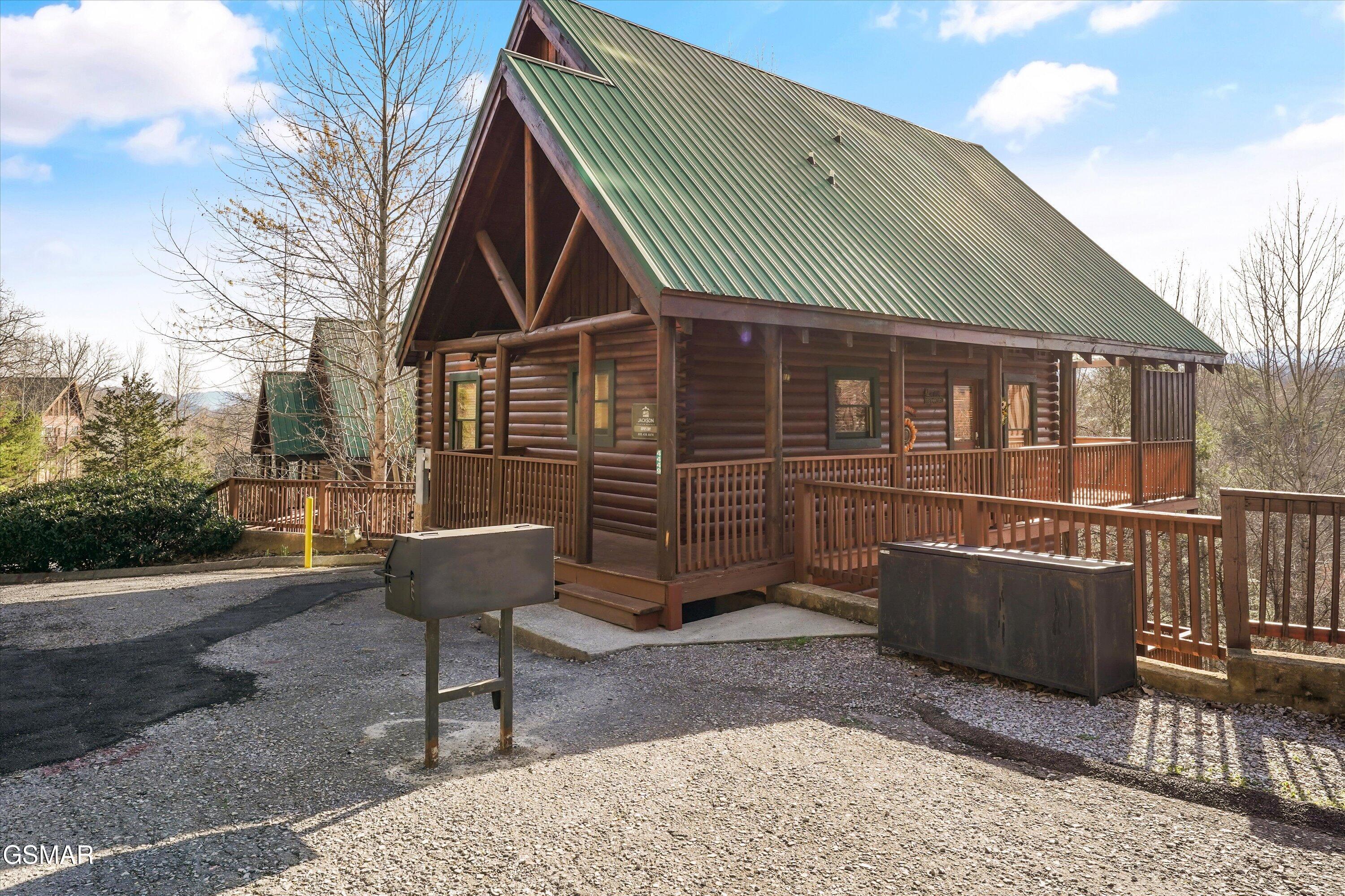 4449 Forest Vista Way Pigeon Forge TN 37863