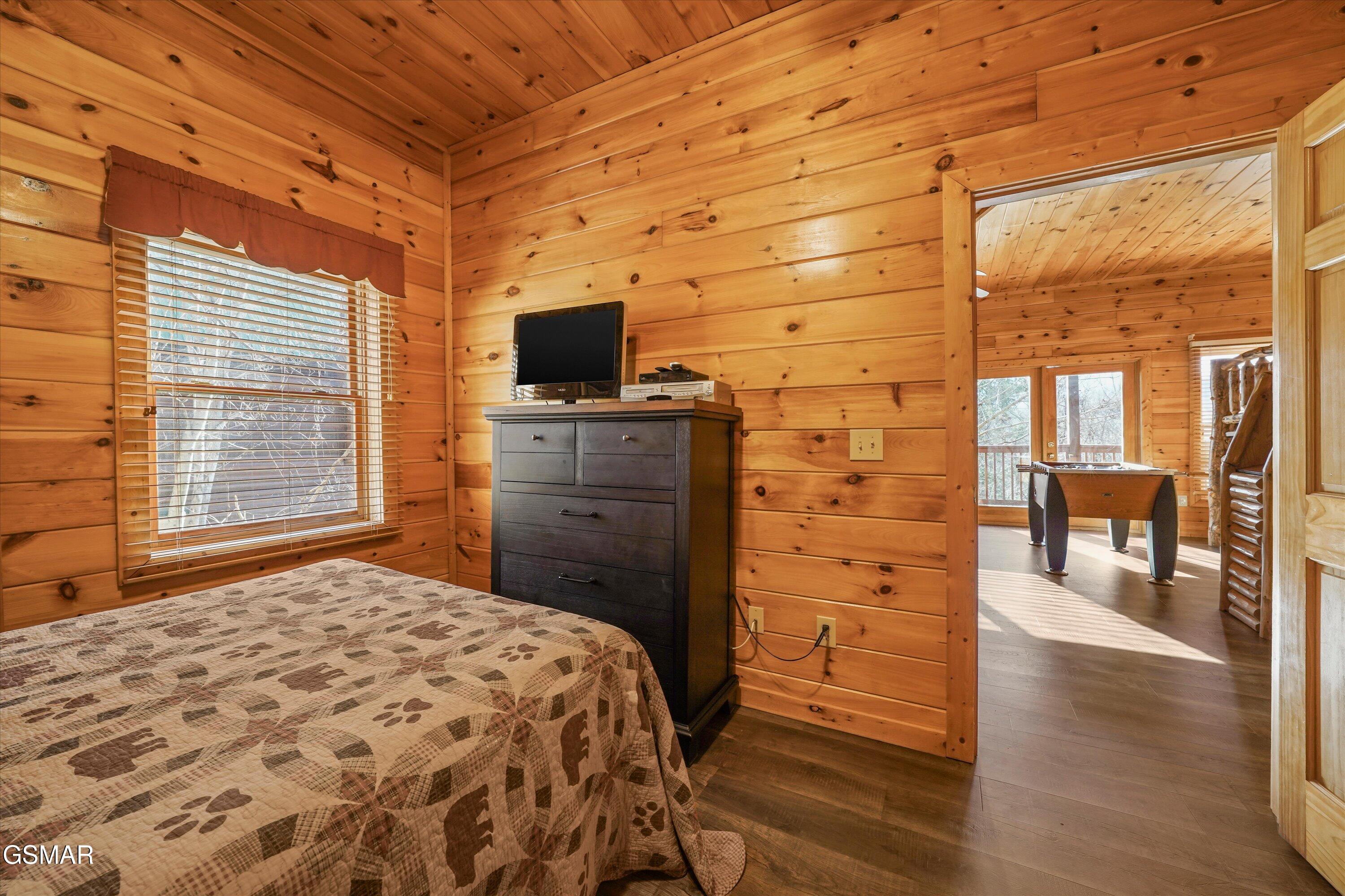 4449 Forest Vista Way Pigeon Forge TN 37863