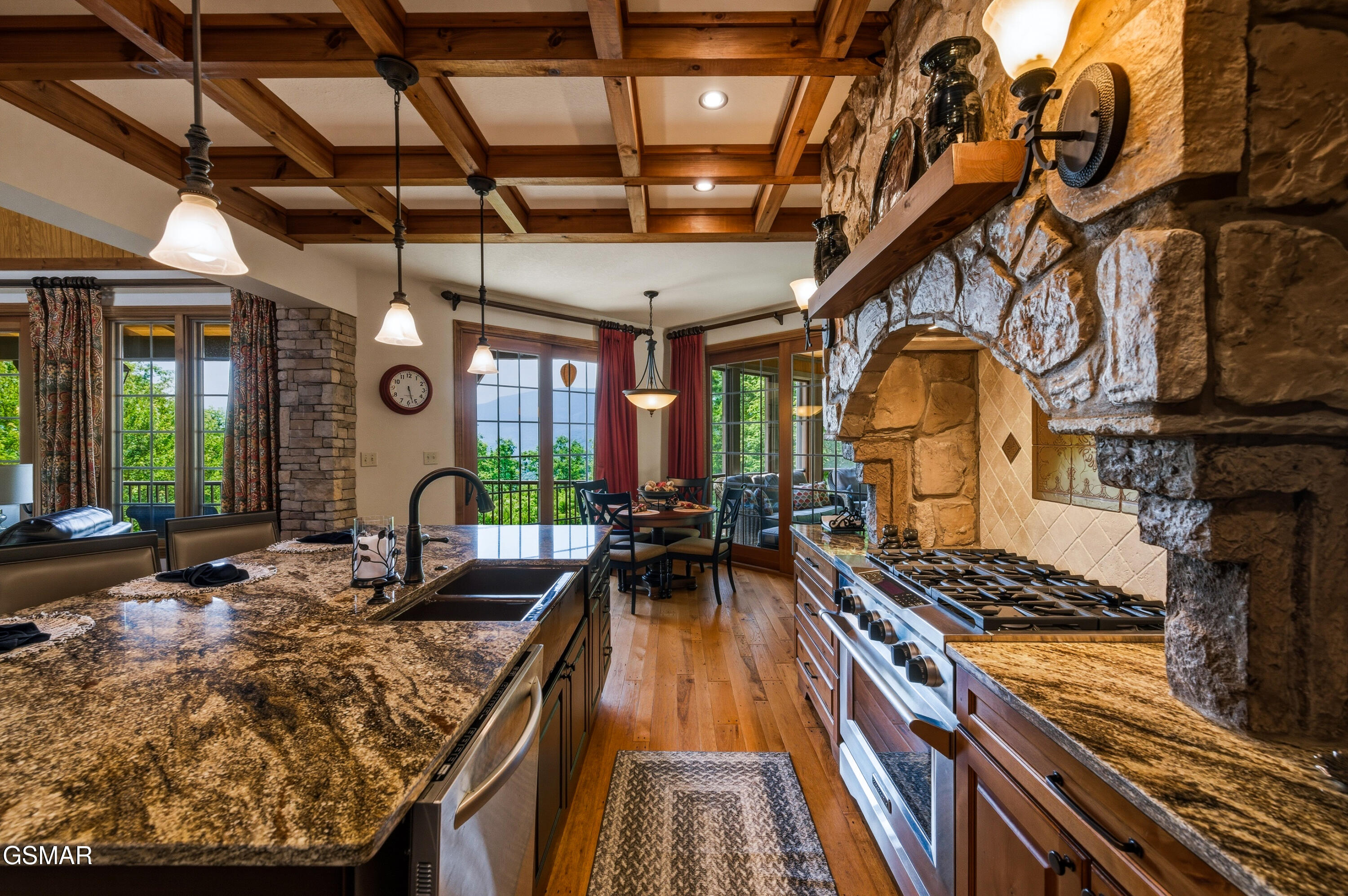 824 Laurel Top Way Gatlinburg TN 37738