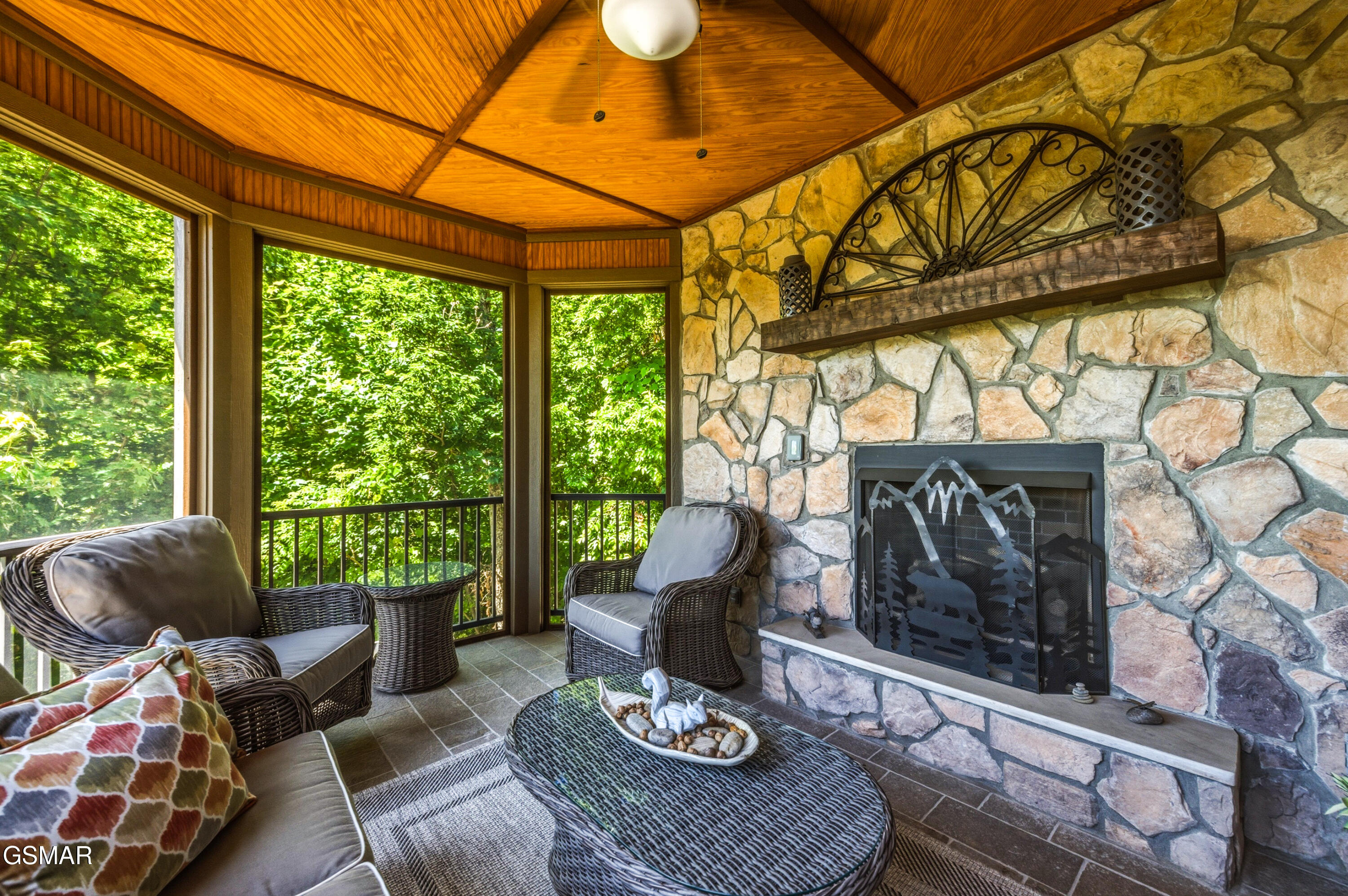 824 Laurel Top Way Gatlinburg TN 37738