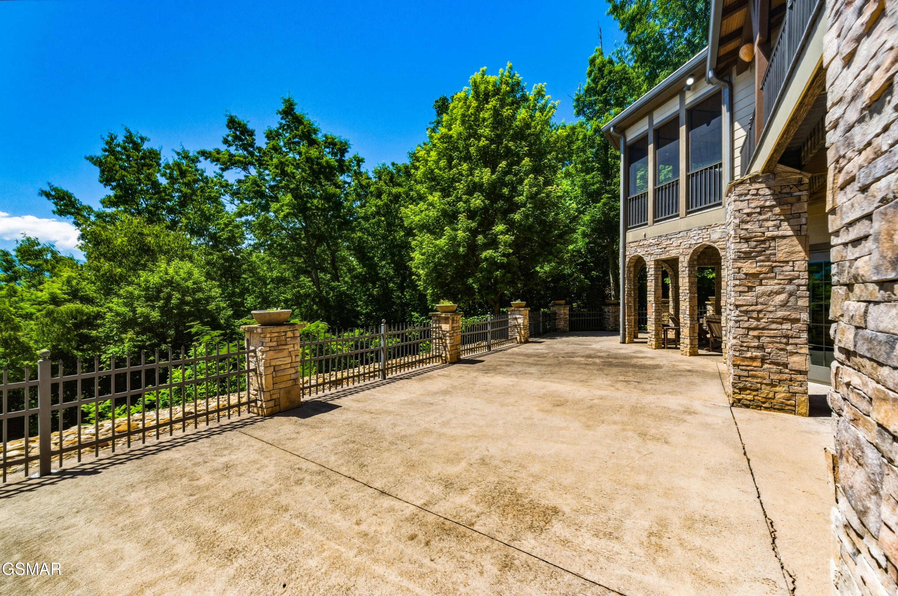824 Laurel Top Way Gatlinburg TN 37738