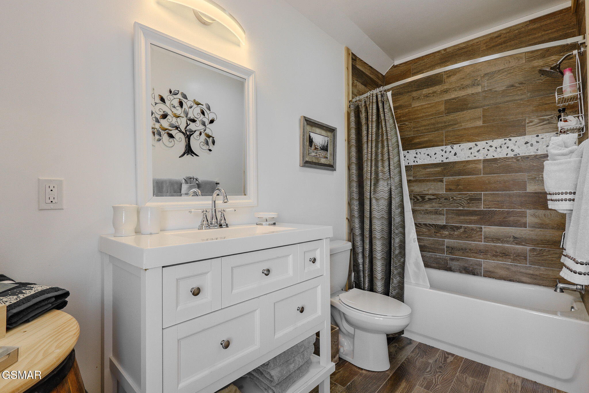 1642 Little Cove Road Sevierville TN 37862