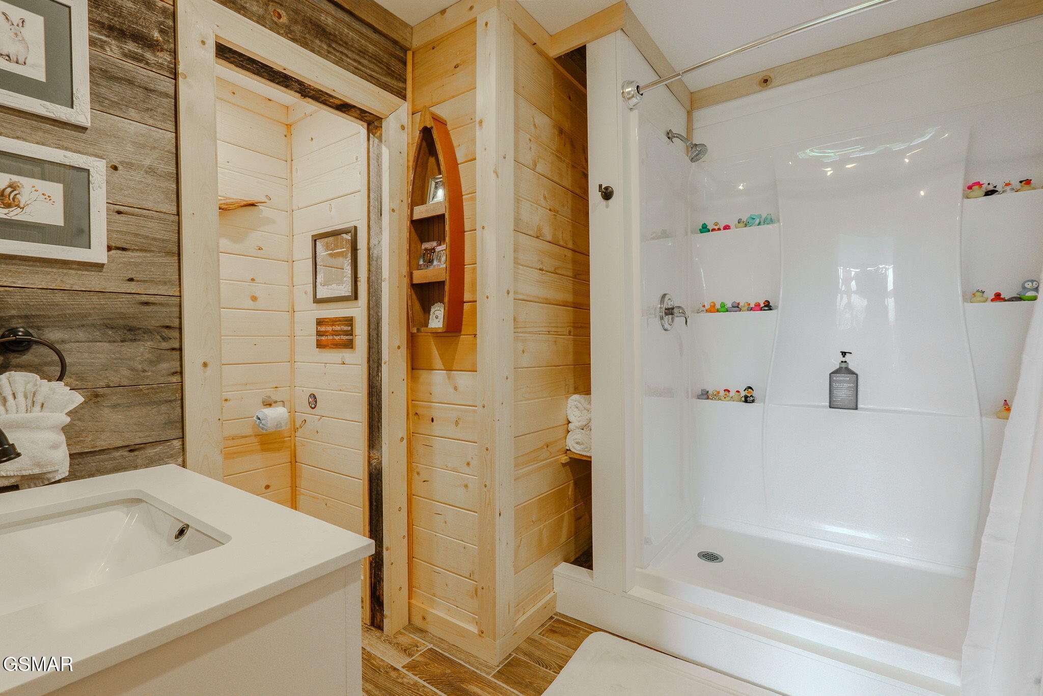 1642 Little Cove Road Sevierville TN 37862