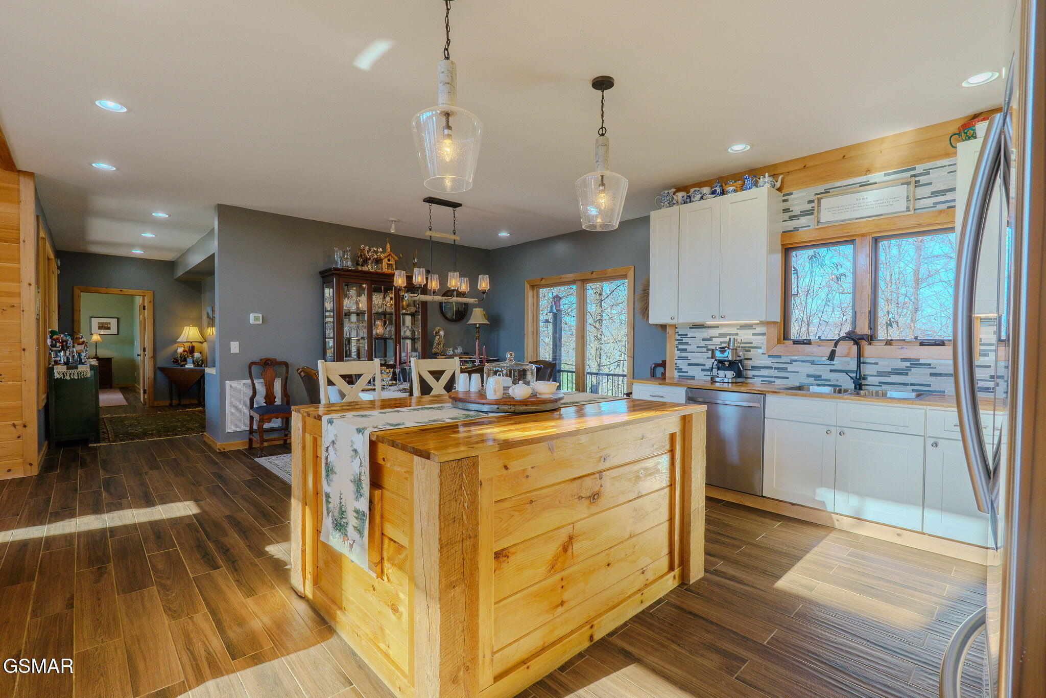 1642 Little Cove Road Sevierville TN 37862