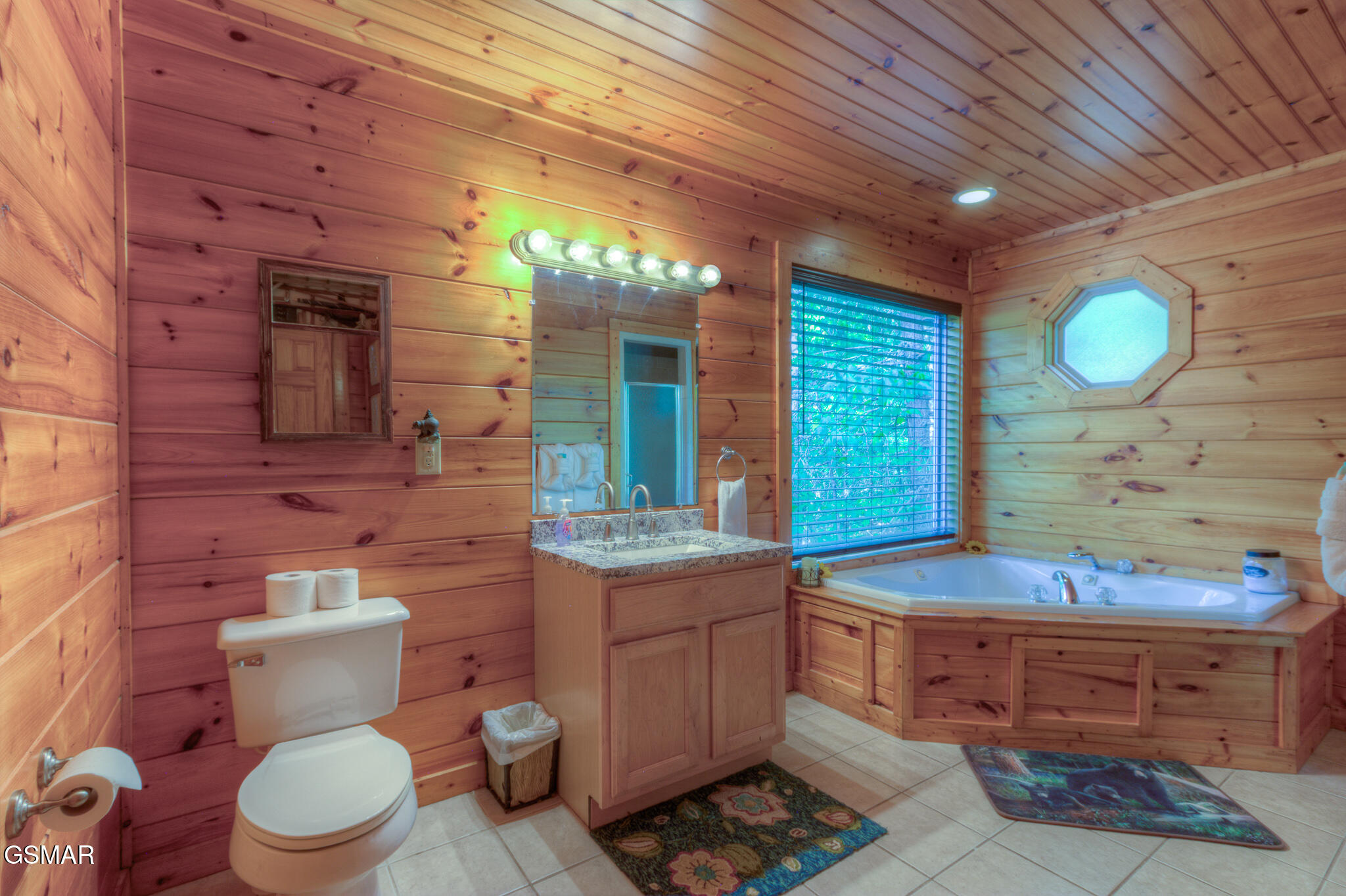 3810 Old Mountain Road Sevierville TN 37876