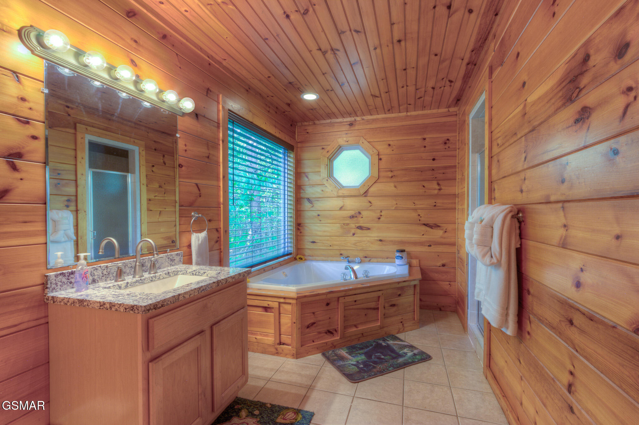 3810 Old Mountain Road Sevierville TN 37876