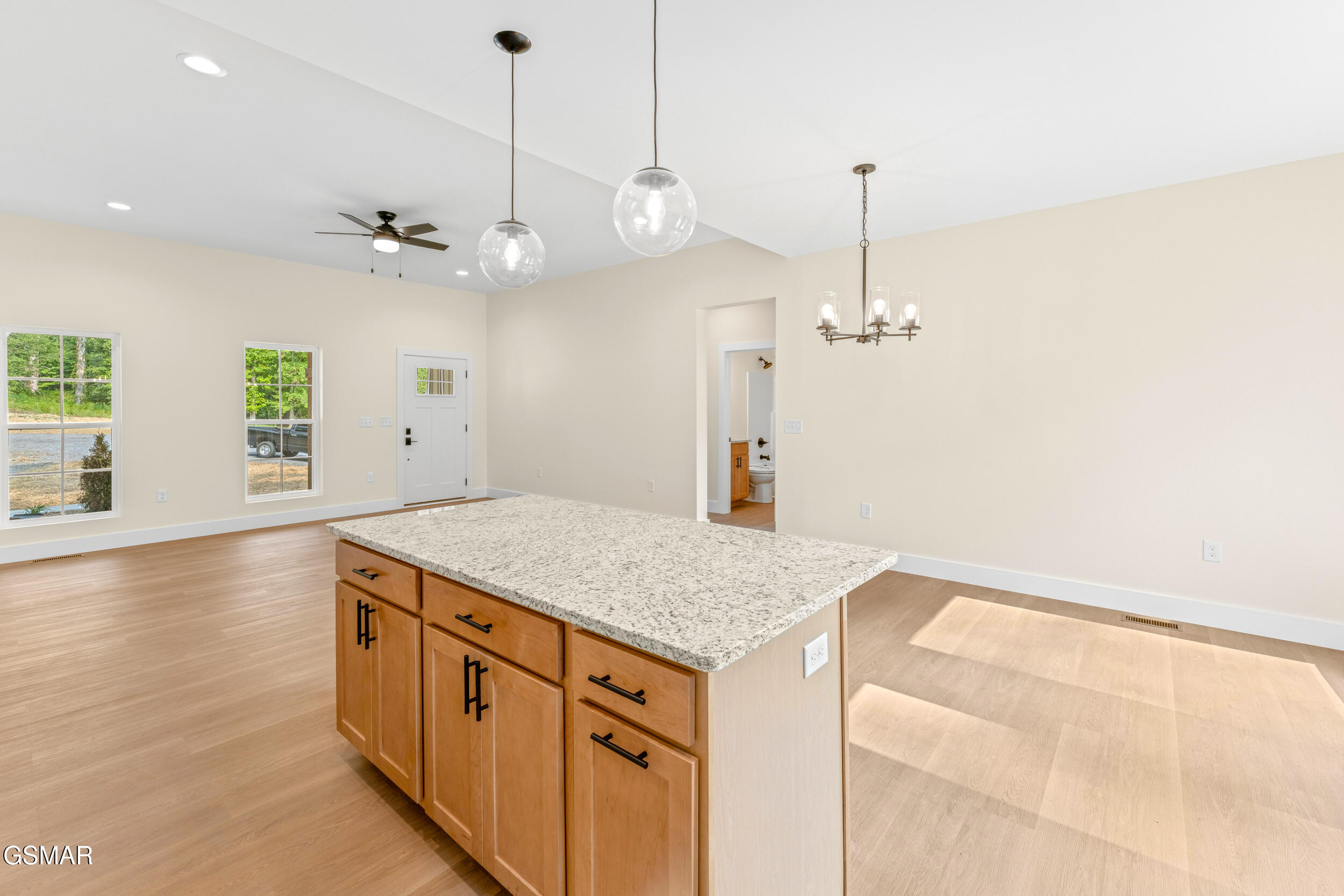 2327 Geraldine Way Sevierville TN 37876