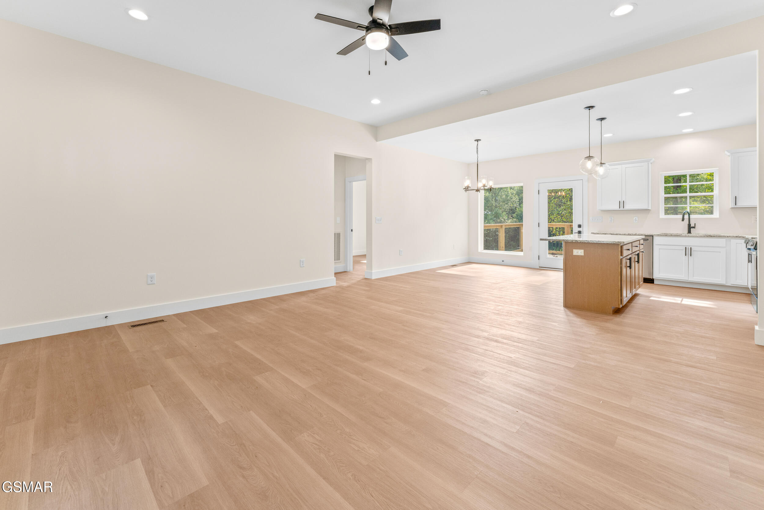 2327 Geraldine Way Sevierville TN 37876