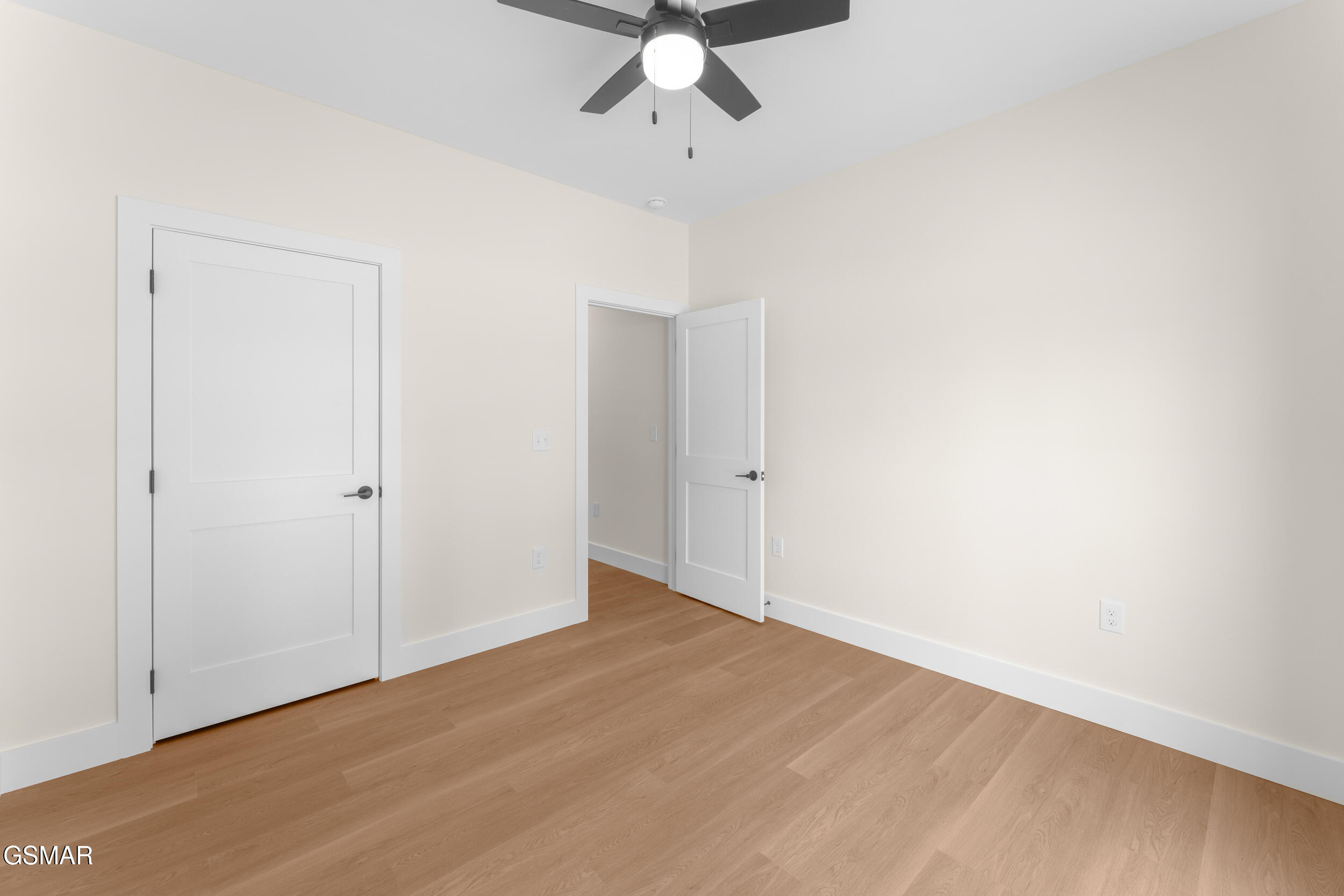2327 Geraldine Way Sevierville TN 37876