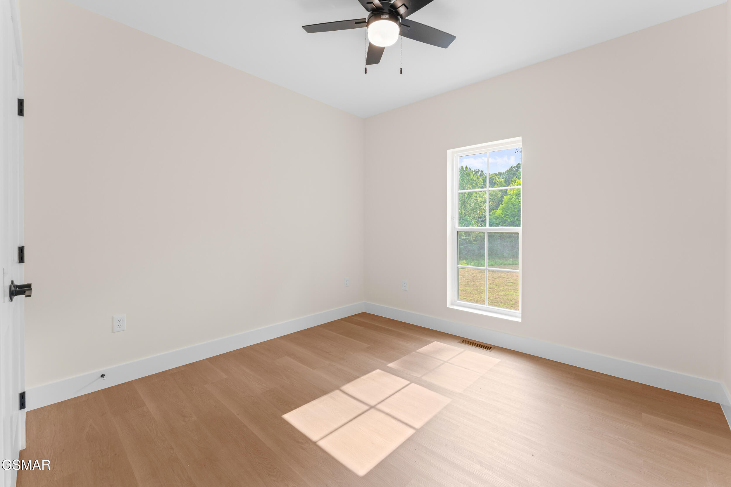 2327 Geraldine Way Sevierville TN 37876