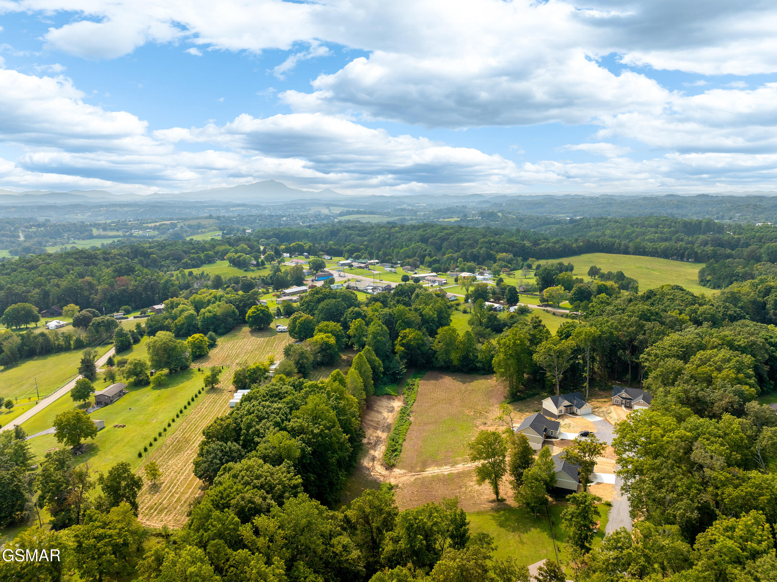 2327 Geraldine Way Sevierville TN 37876