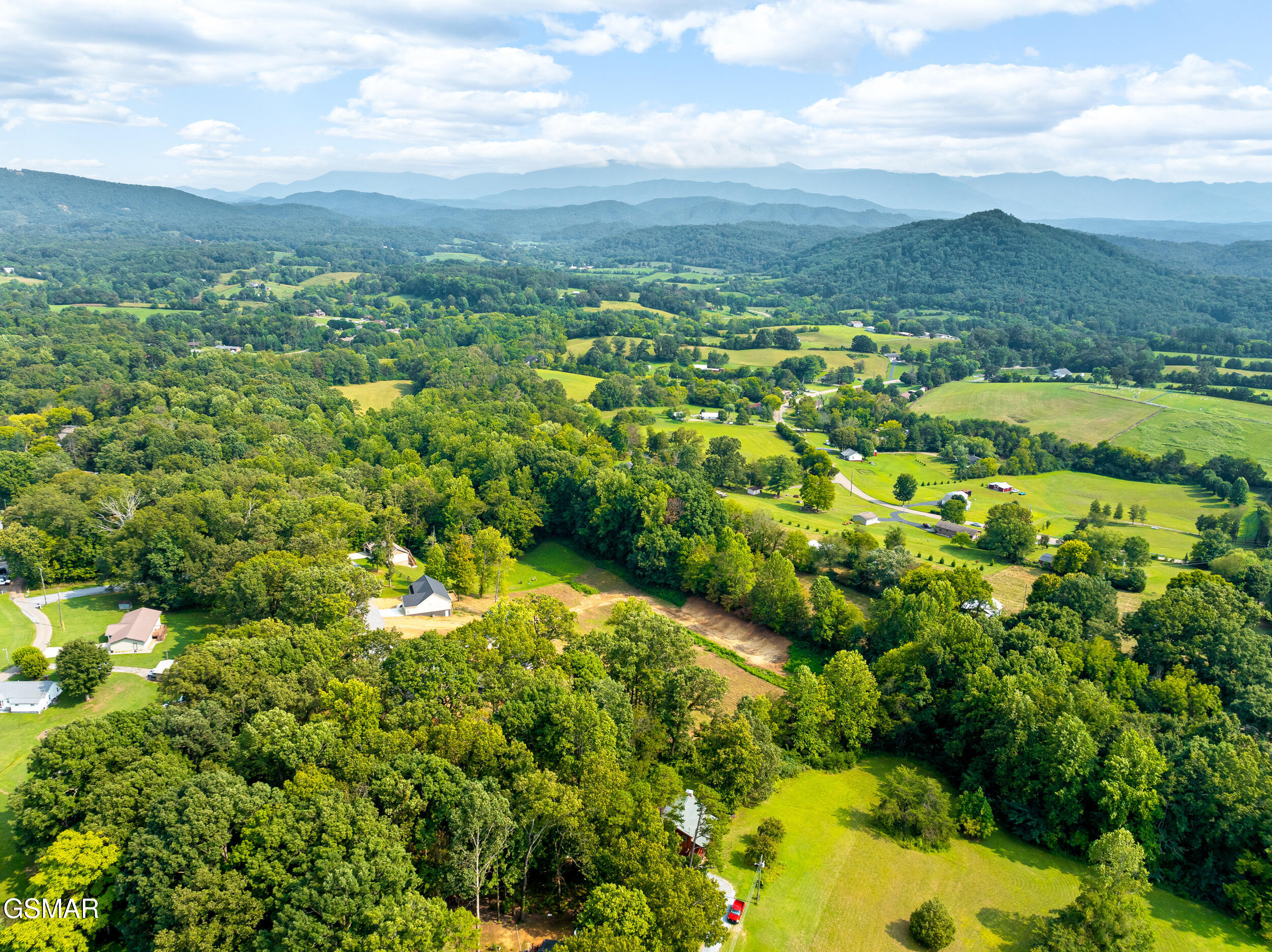 2327 Geraldine Way Sevierville TN 37876