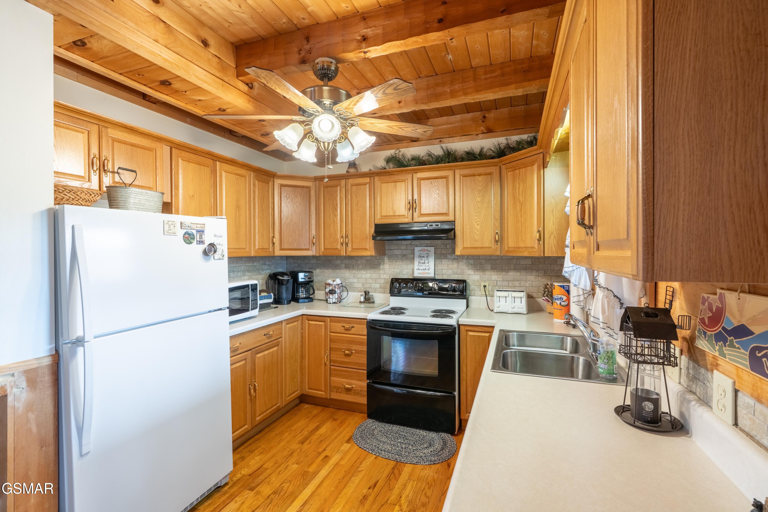 3380 Robeson Road Sevierville TN 37862