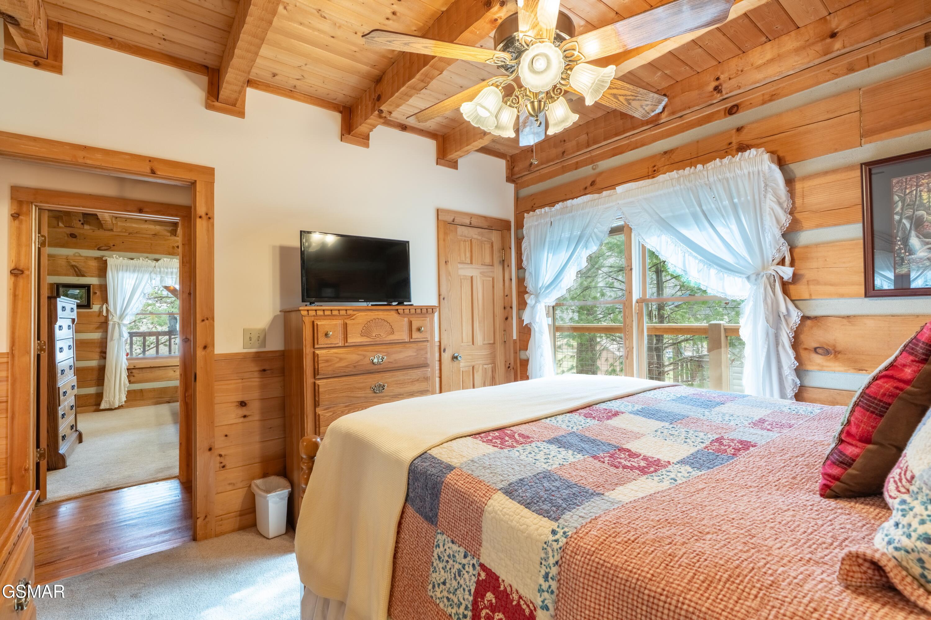 3380 Robeson Road Sevierville TN 37862