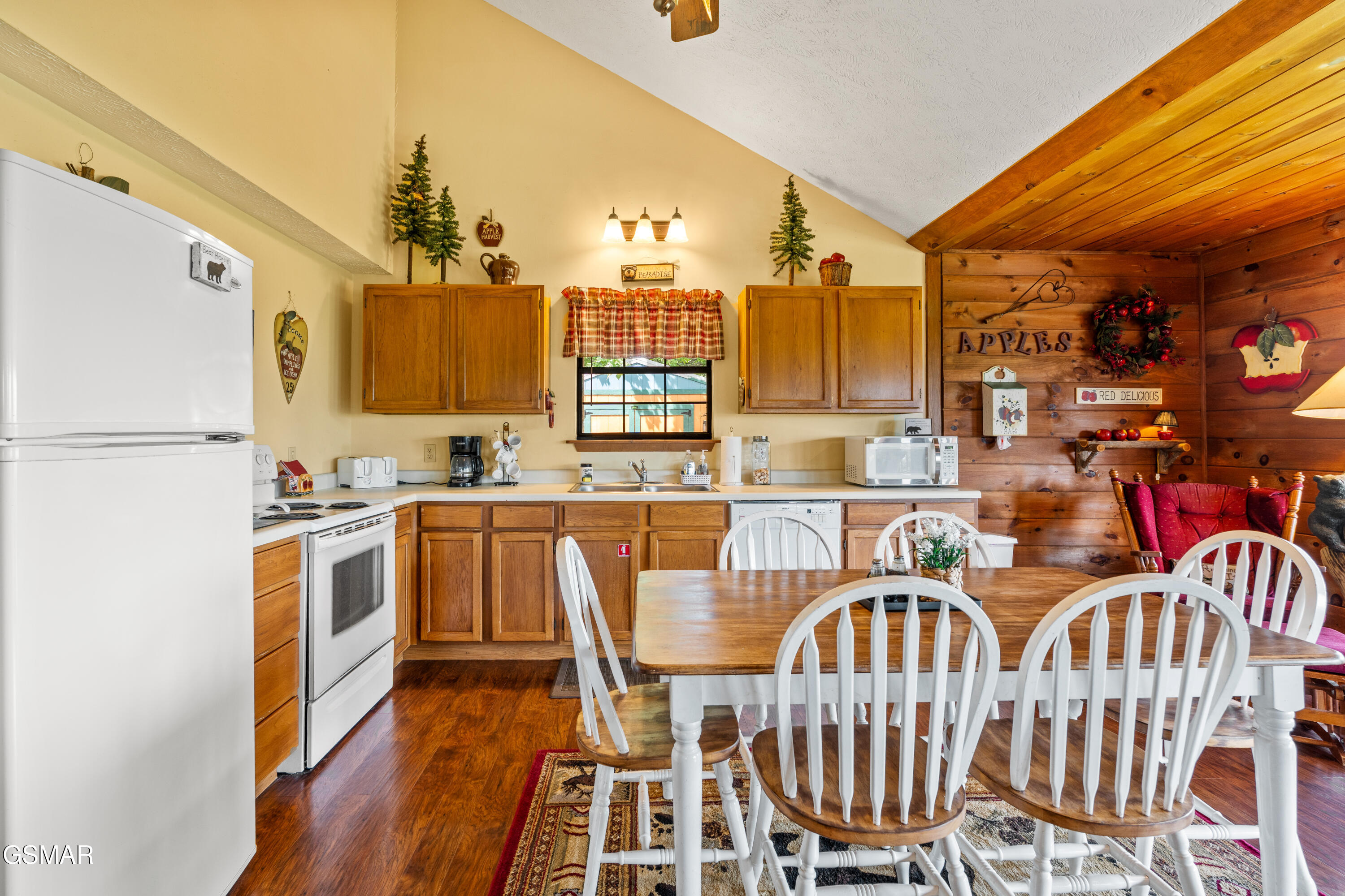 1827 Timber Ridge Way Sevierville TN 37876