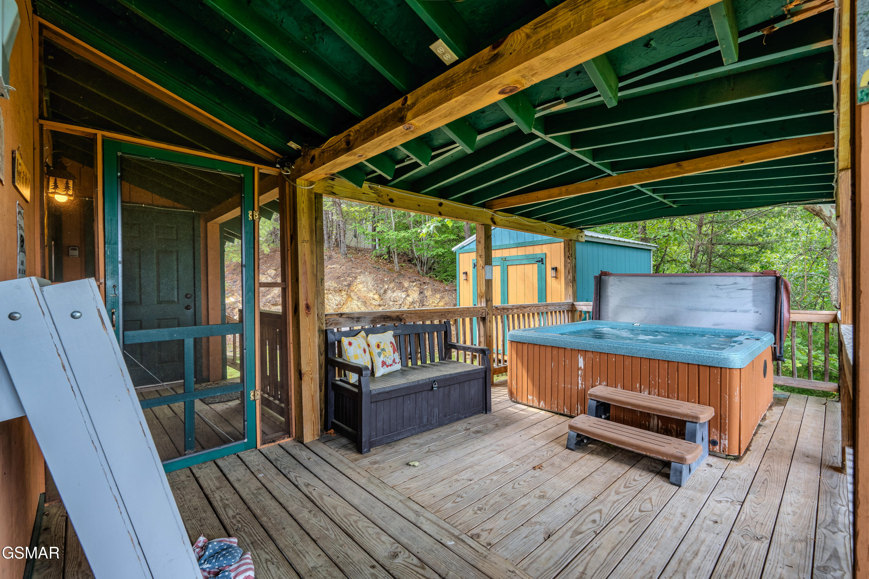 1827 Timber Ridge Way Sevierville TN 37876