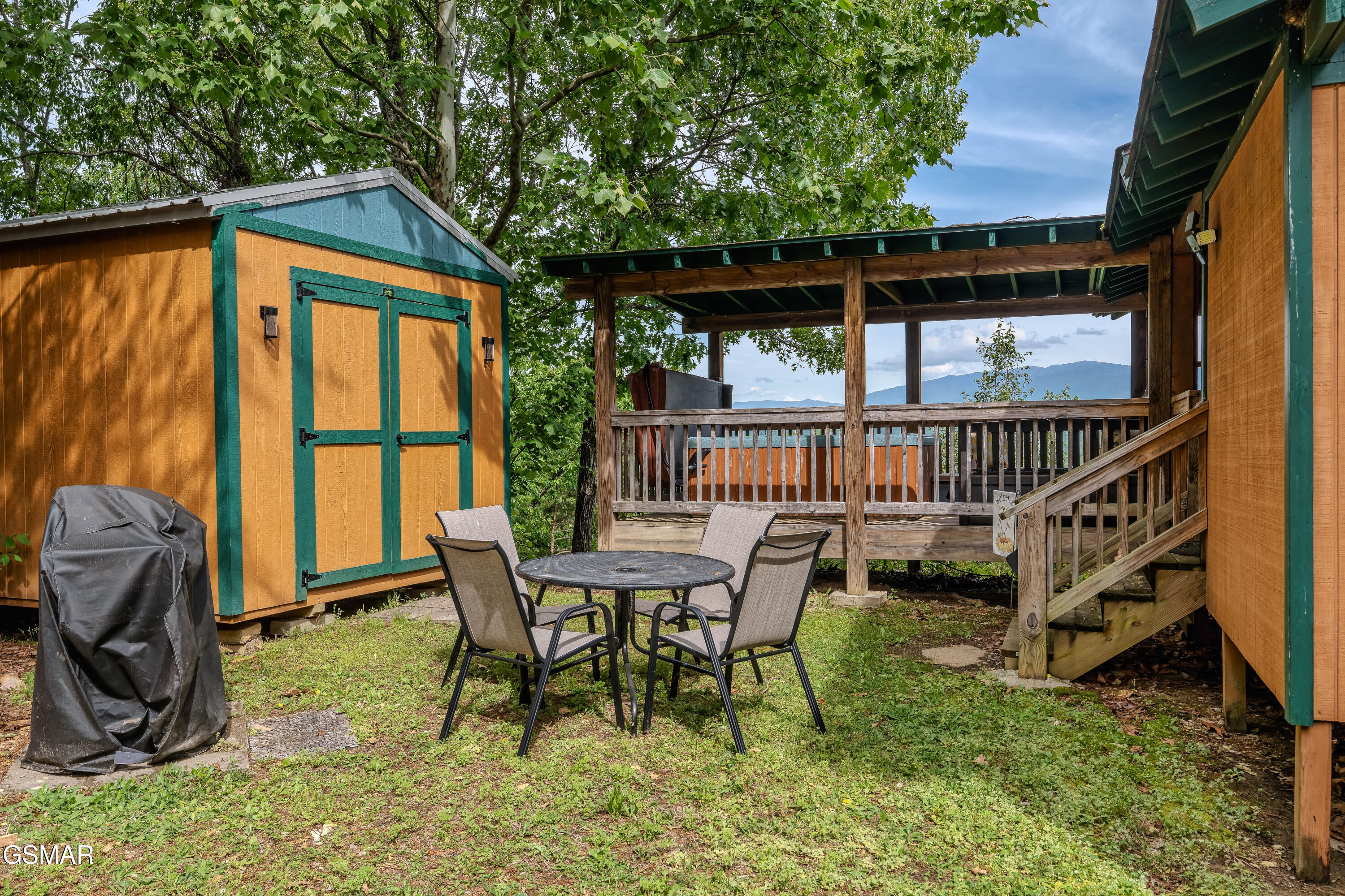 1827 Timber Ridge Way Sevierville TN 37876