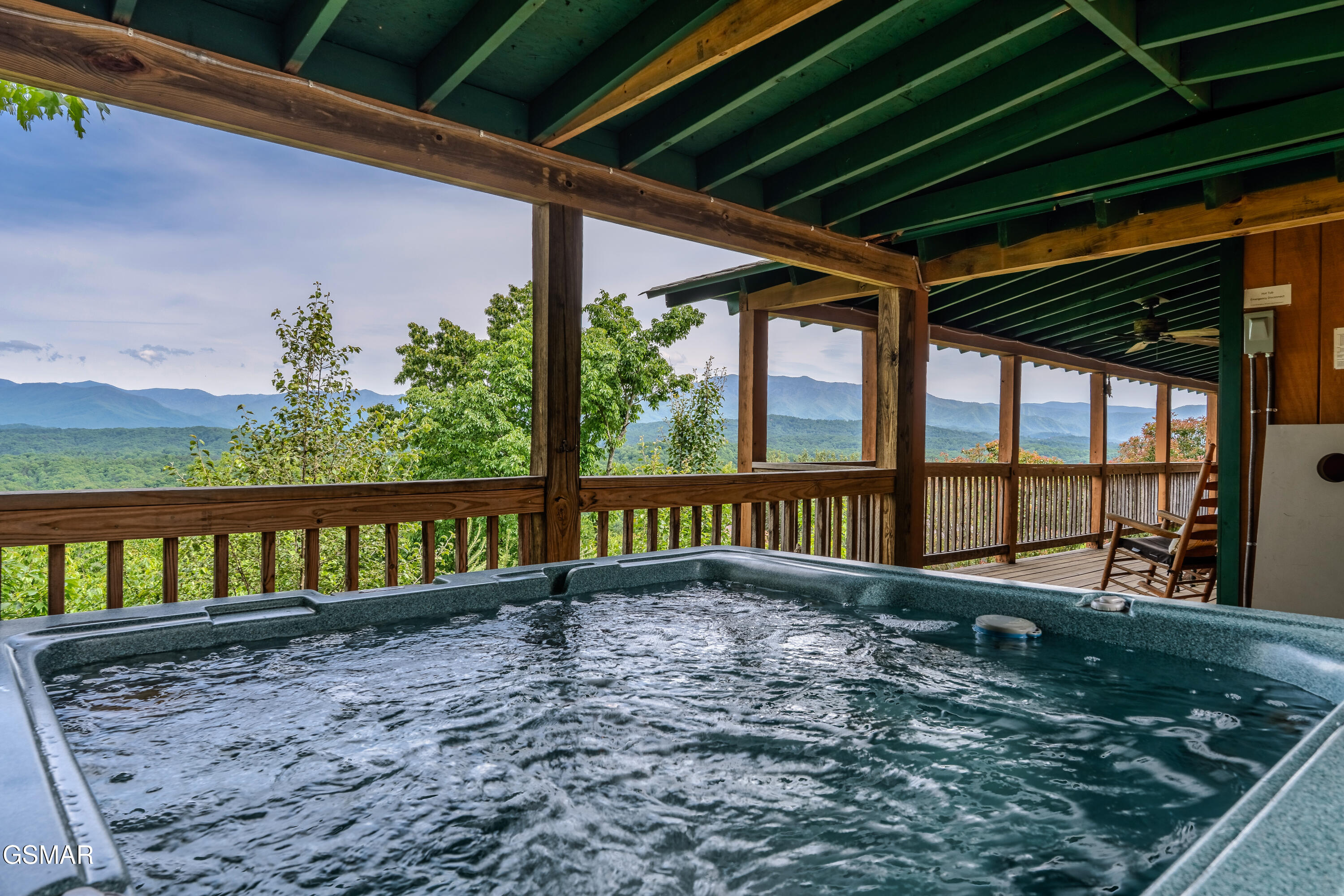 1827 Timber Ridge Way Sevierville TN 37876