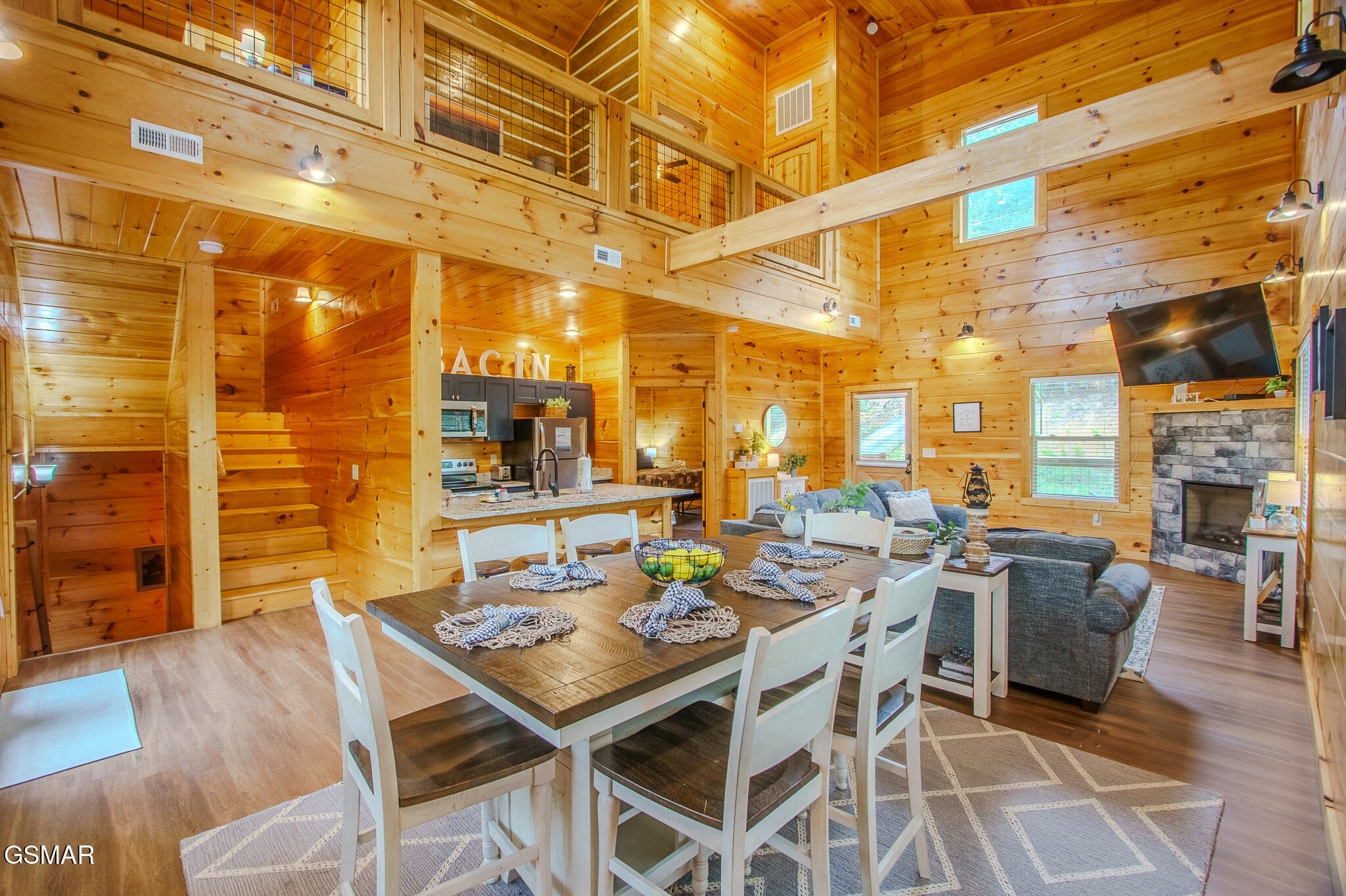 1543 Bear Valley Road Sevierville TN 37876