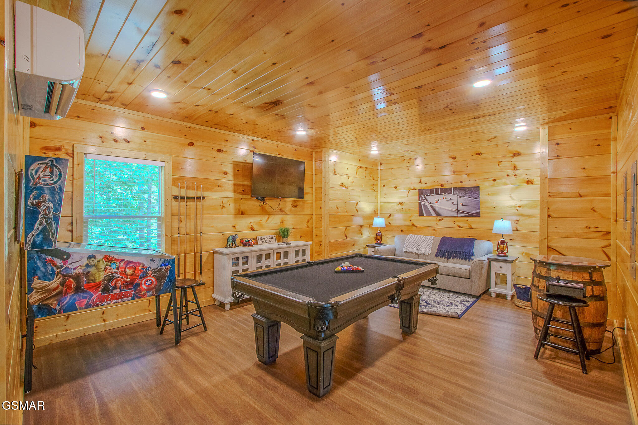 1543 Bear Valley Road Sevierville TN 37876