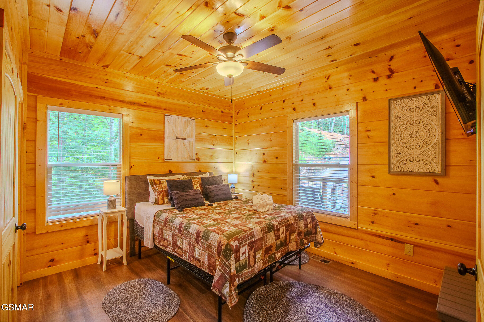 1543 Bear Valley Road Sevierville TN 37876