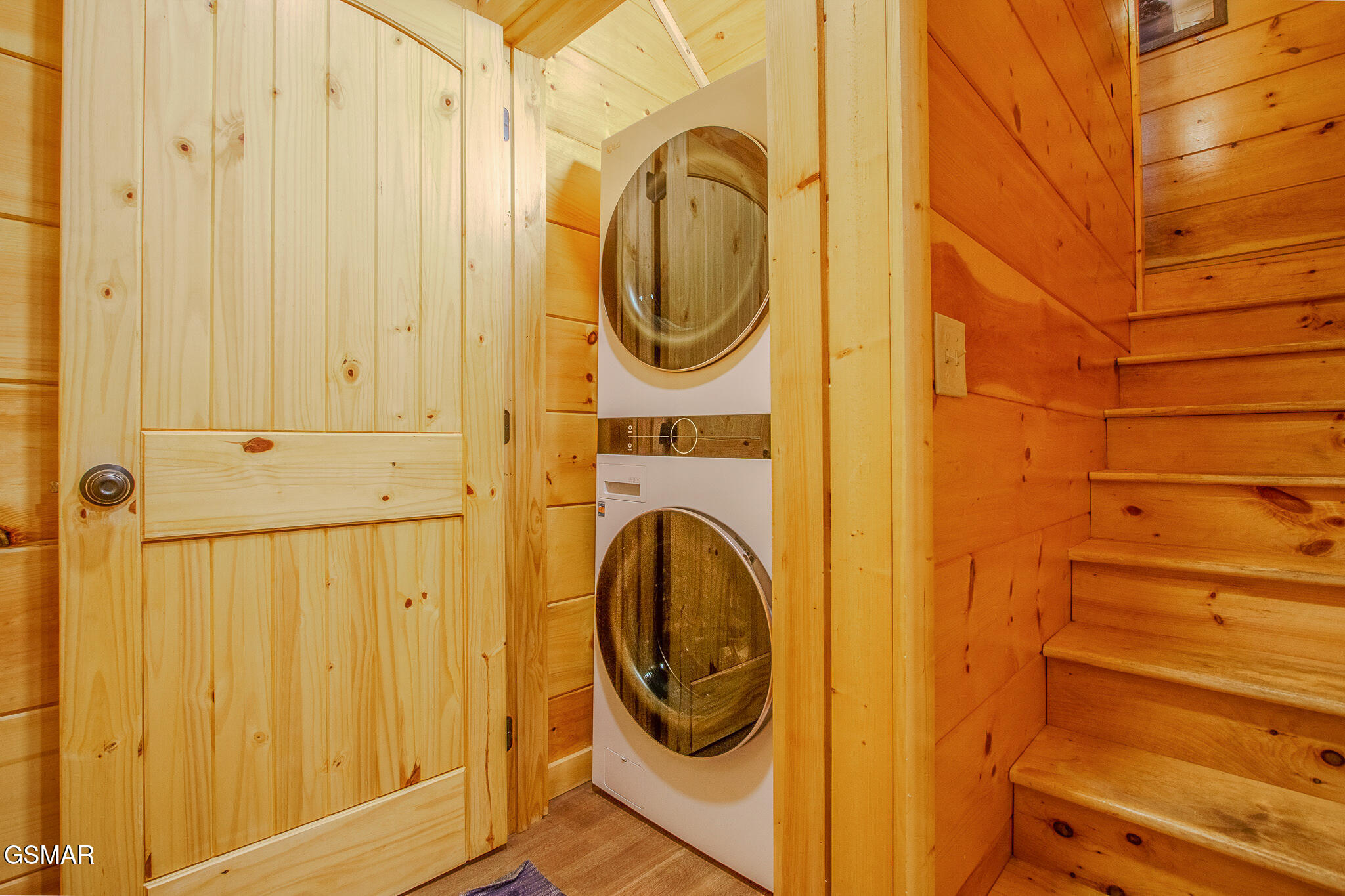 1543 Bear Valley Road Sevierville TN 37876