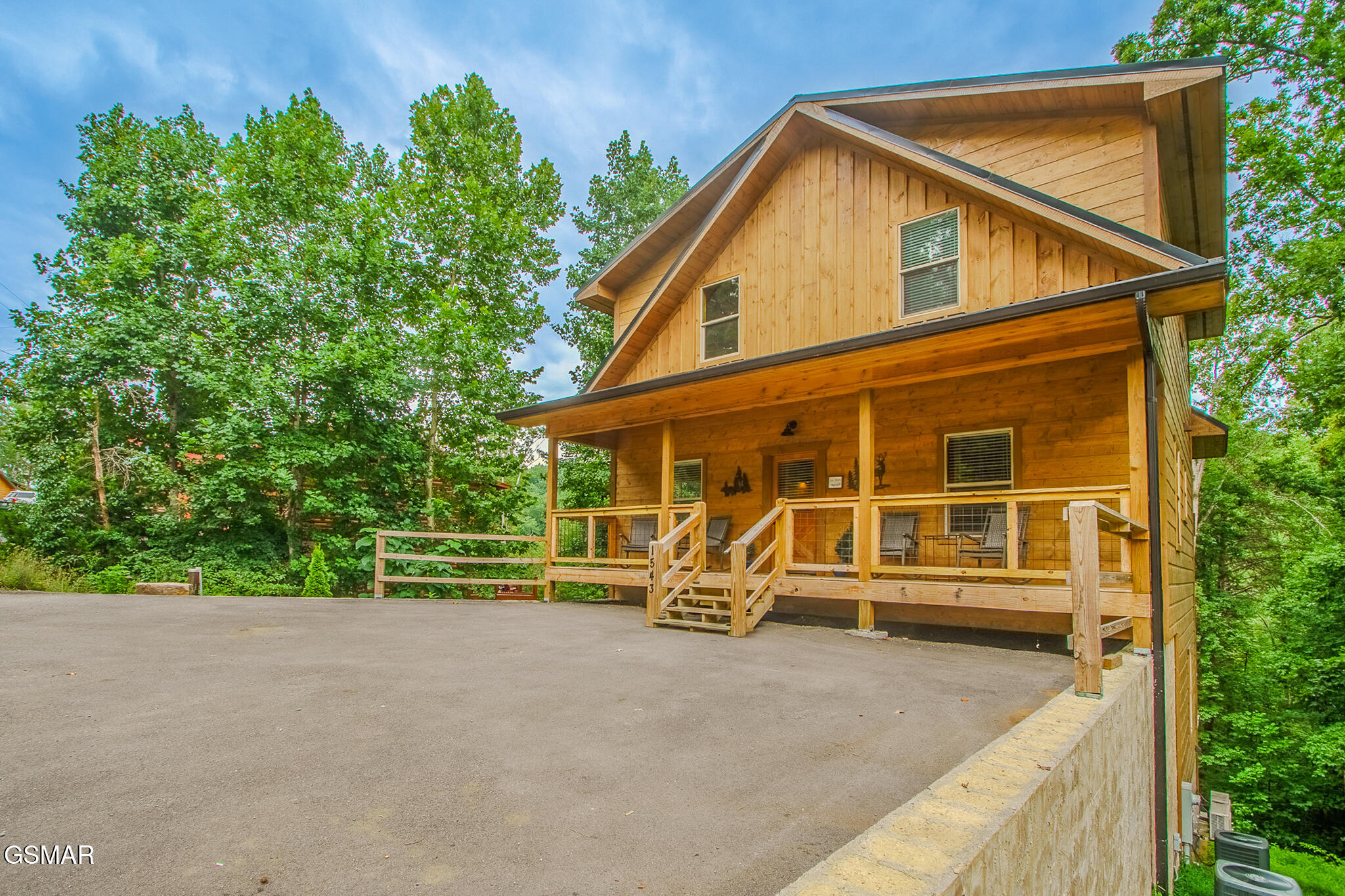 1543 Bear Valley Road Sevierville TN 37876